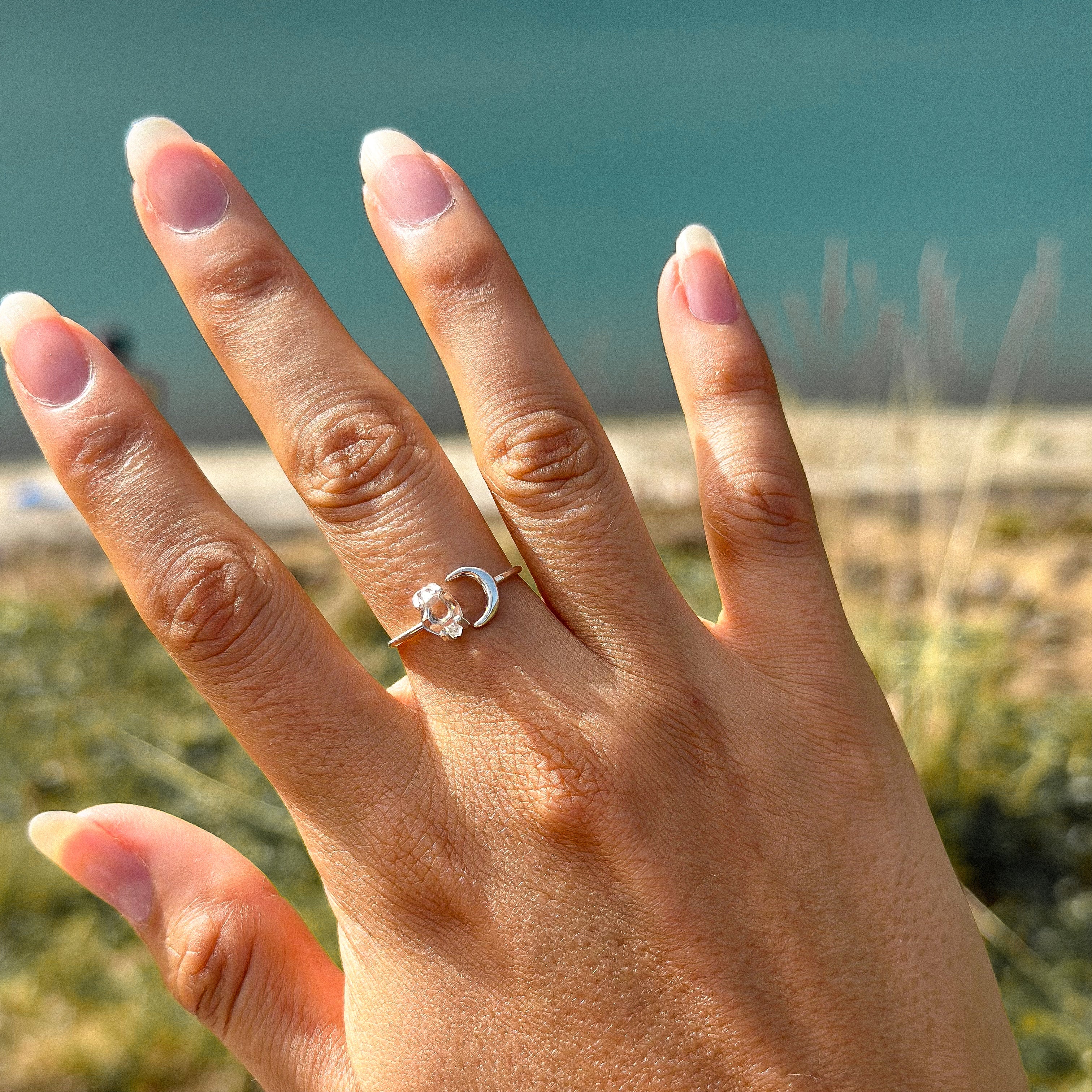 HALFMOON THIN RING - HERKIMER (SILVER)