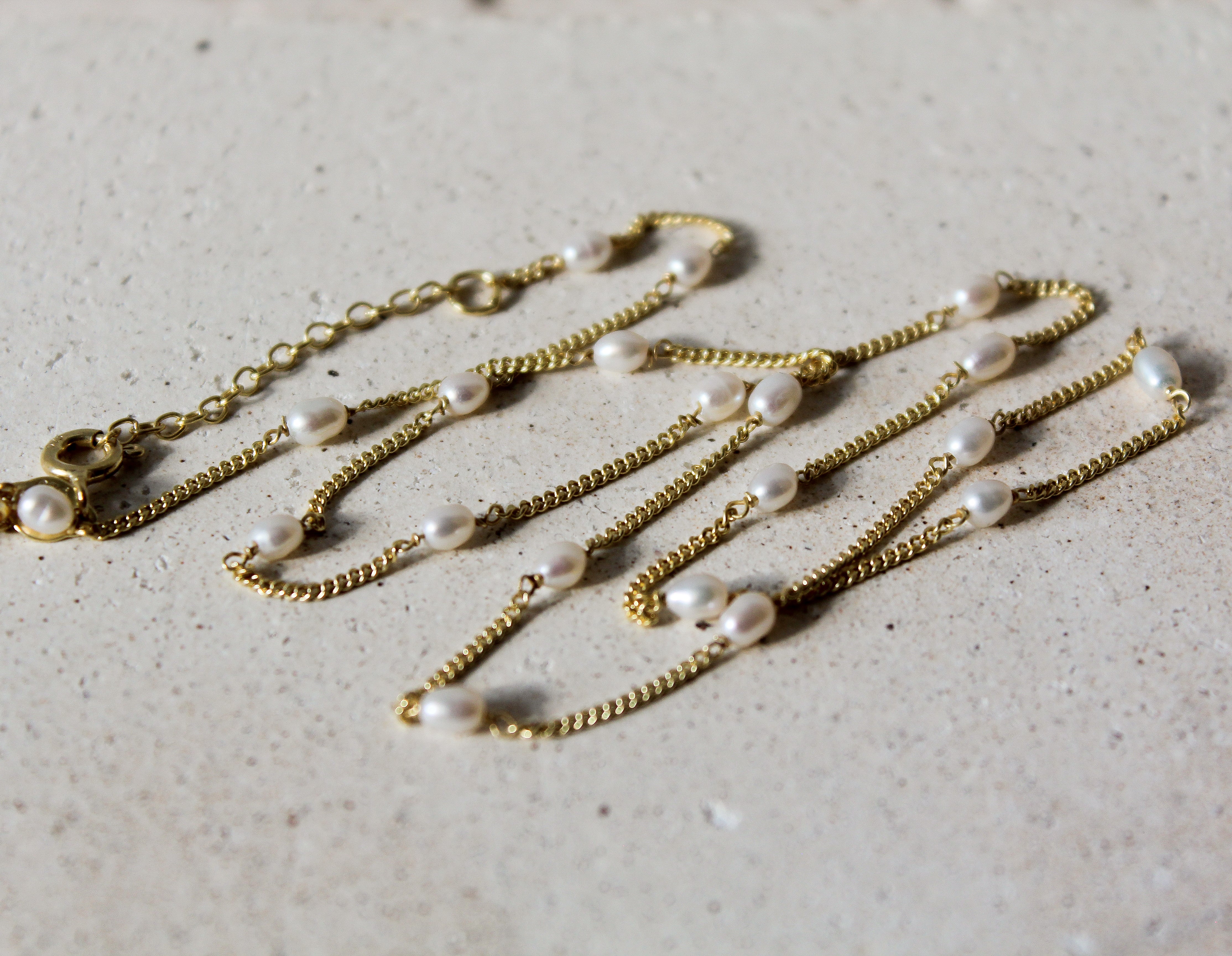 STARDUST NECKLACE - FRESH WATER PEARLS (GOLD PLATED)