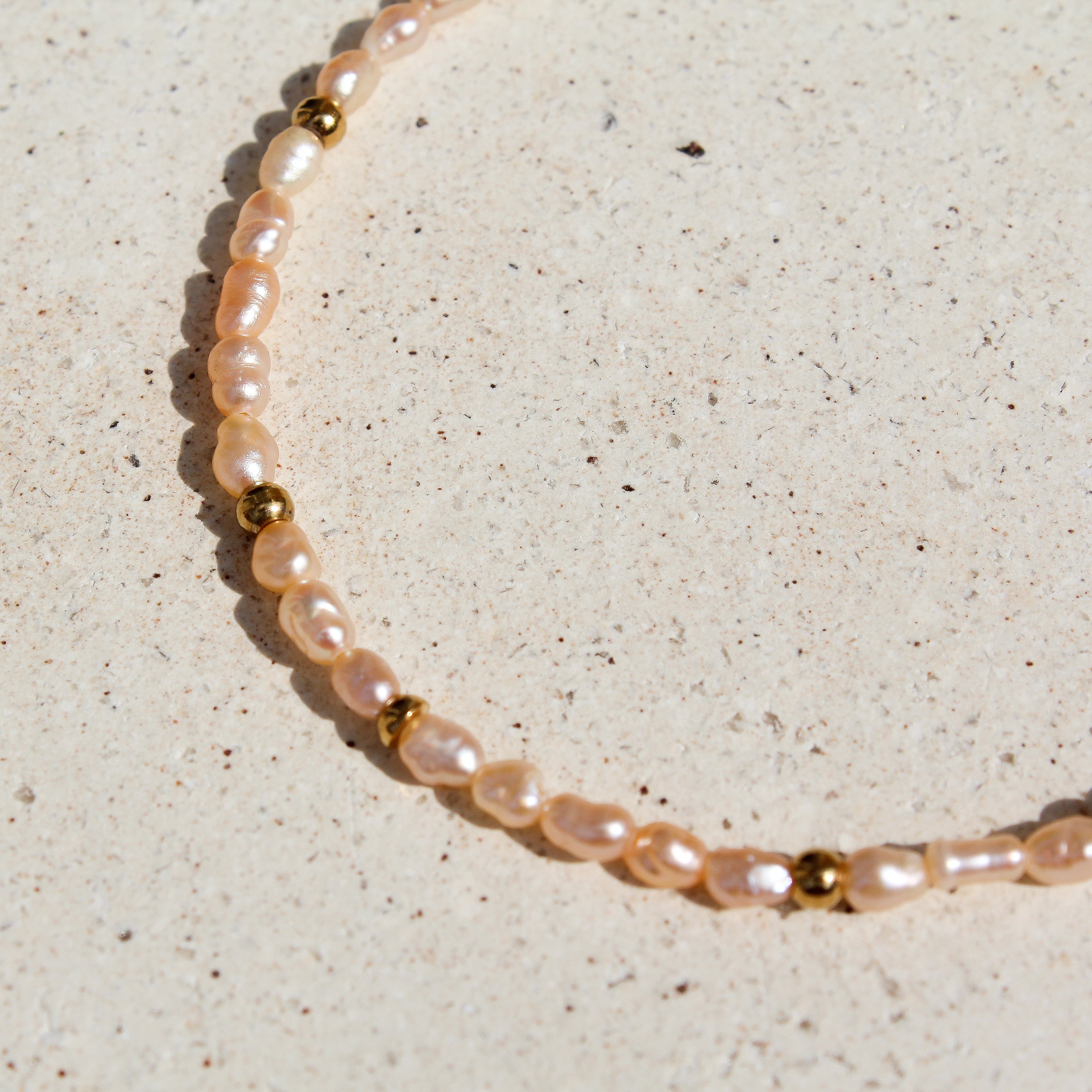 FRESHWATER BRACELET - PINK (GOLD-FILLED)