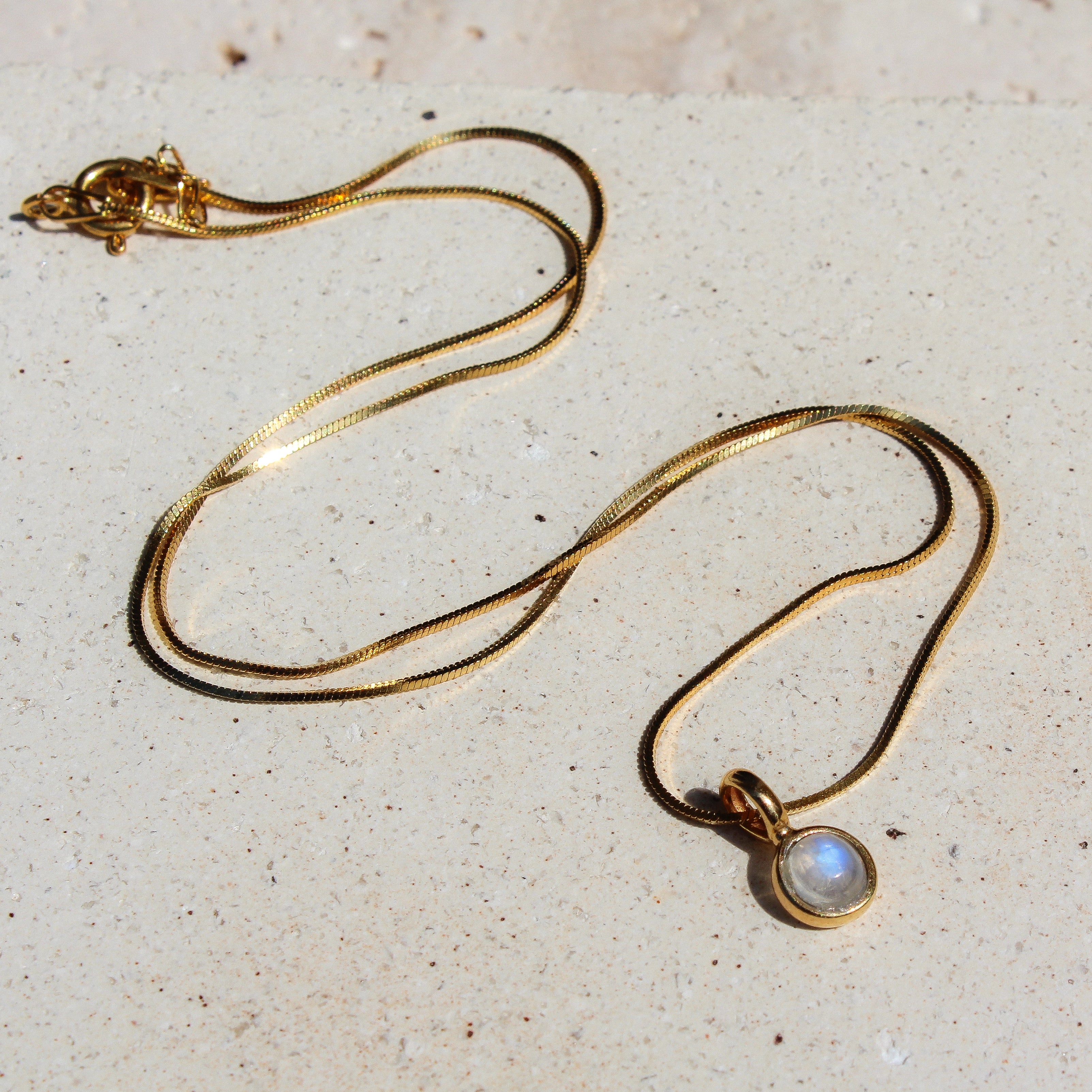 FULL MOON CHOKER - MOONSTONE (GOLD PLATED)