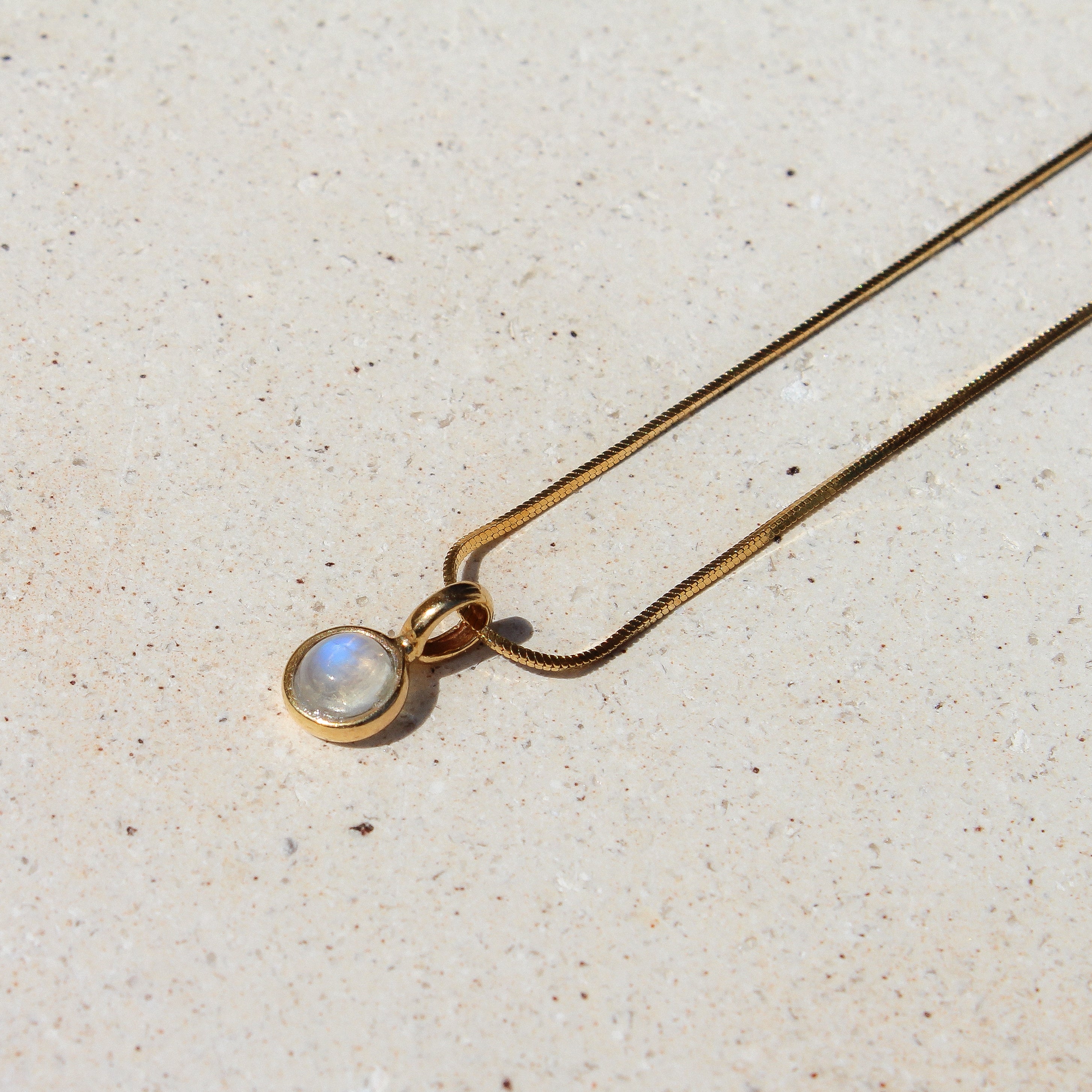 FULL MOON CHOKER - MOONSTONE (GOLD PLATED)