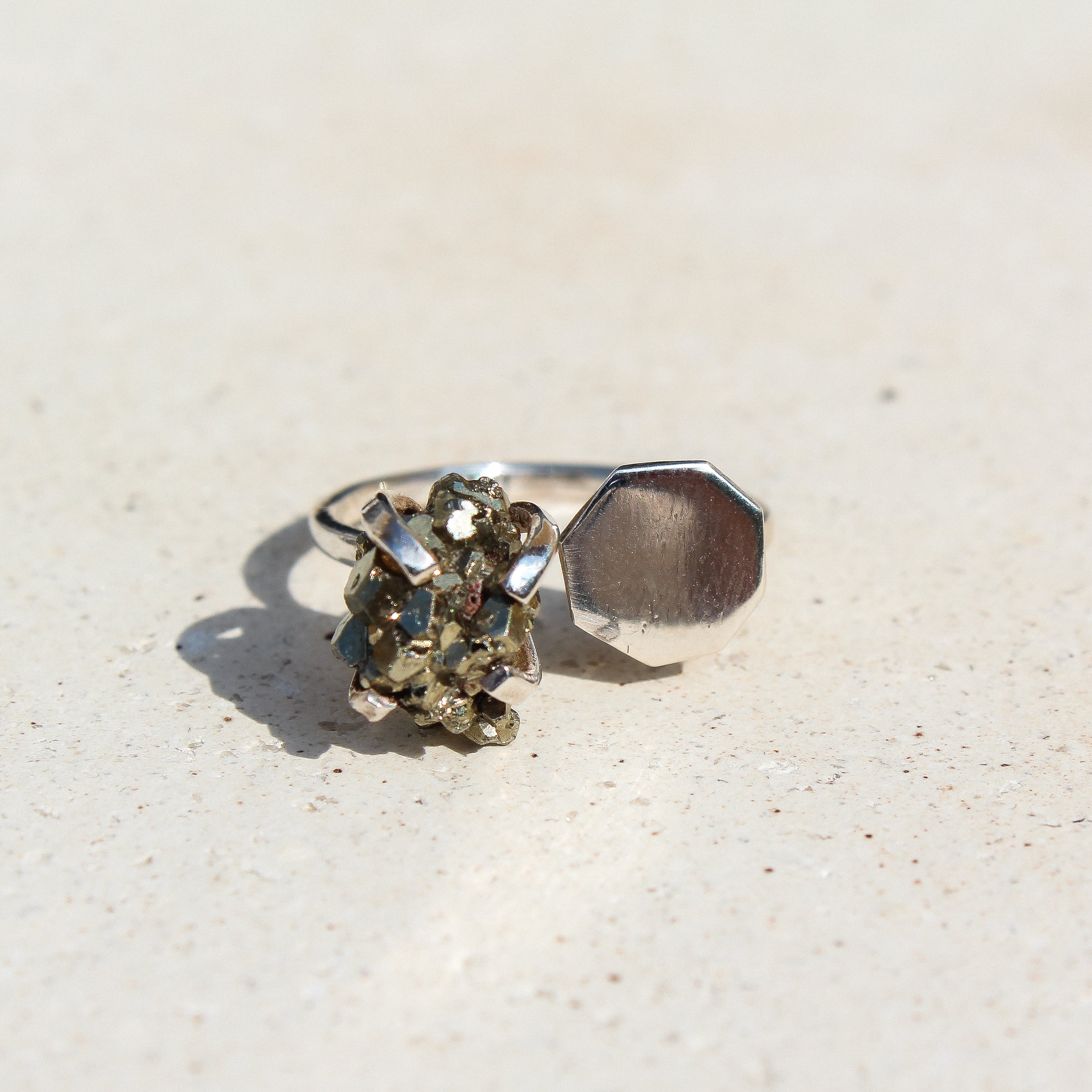 HEXAGON RING PYRITE (SILVER)