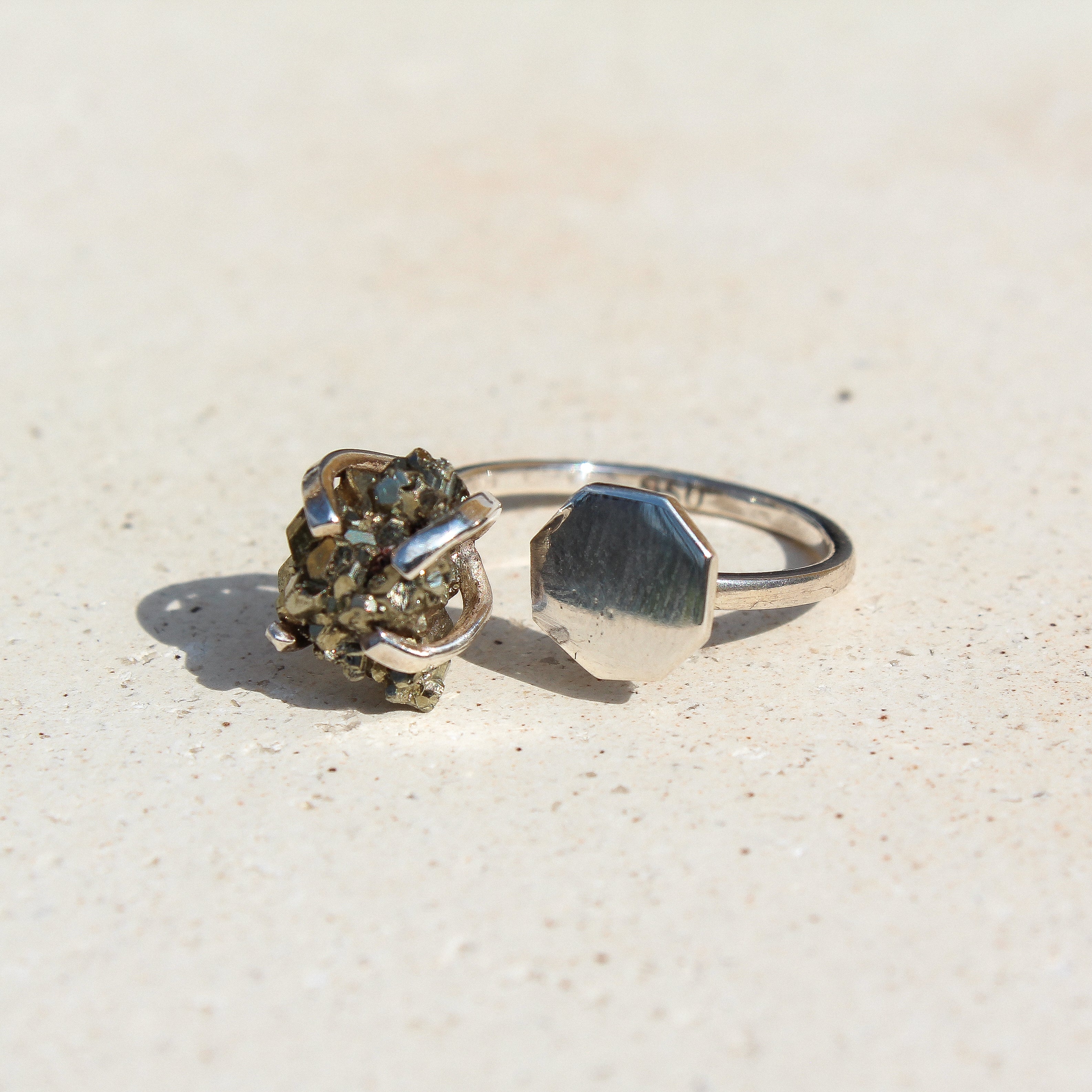 HEXAGON RING PYRITE (SILVER)