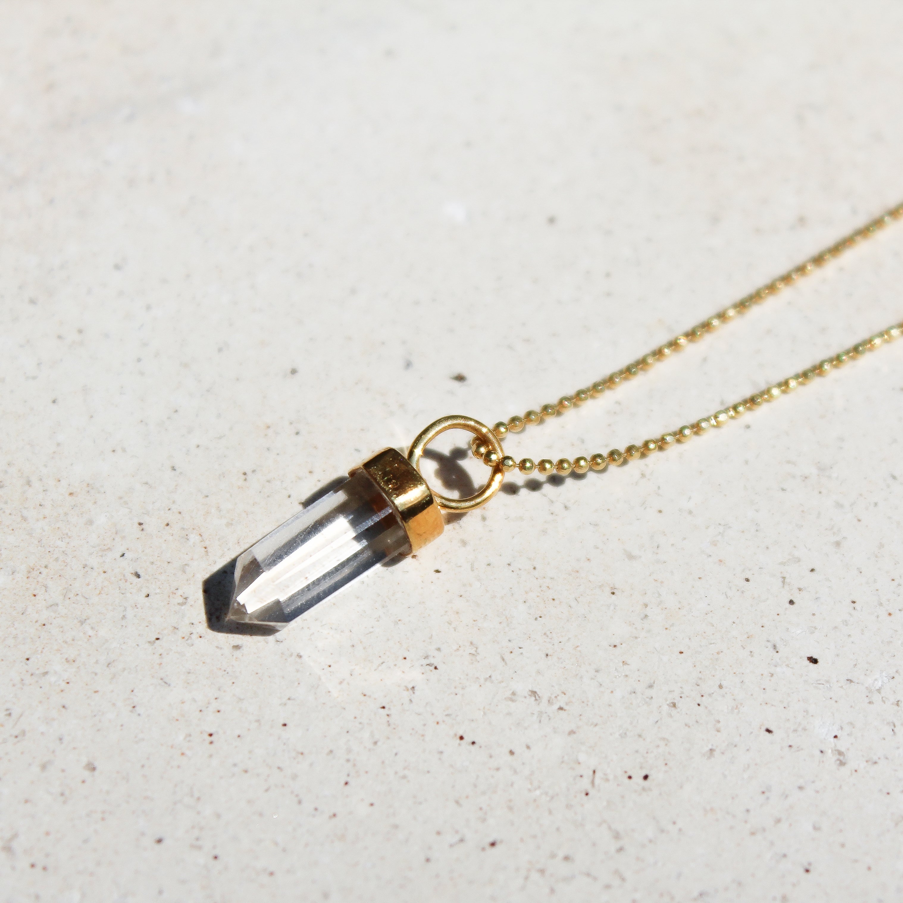 MINI PENDULUM NECKLACE - CRYSTAL QUARTZ (GOLD PLATED)