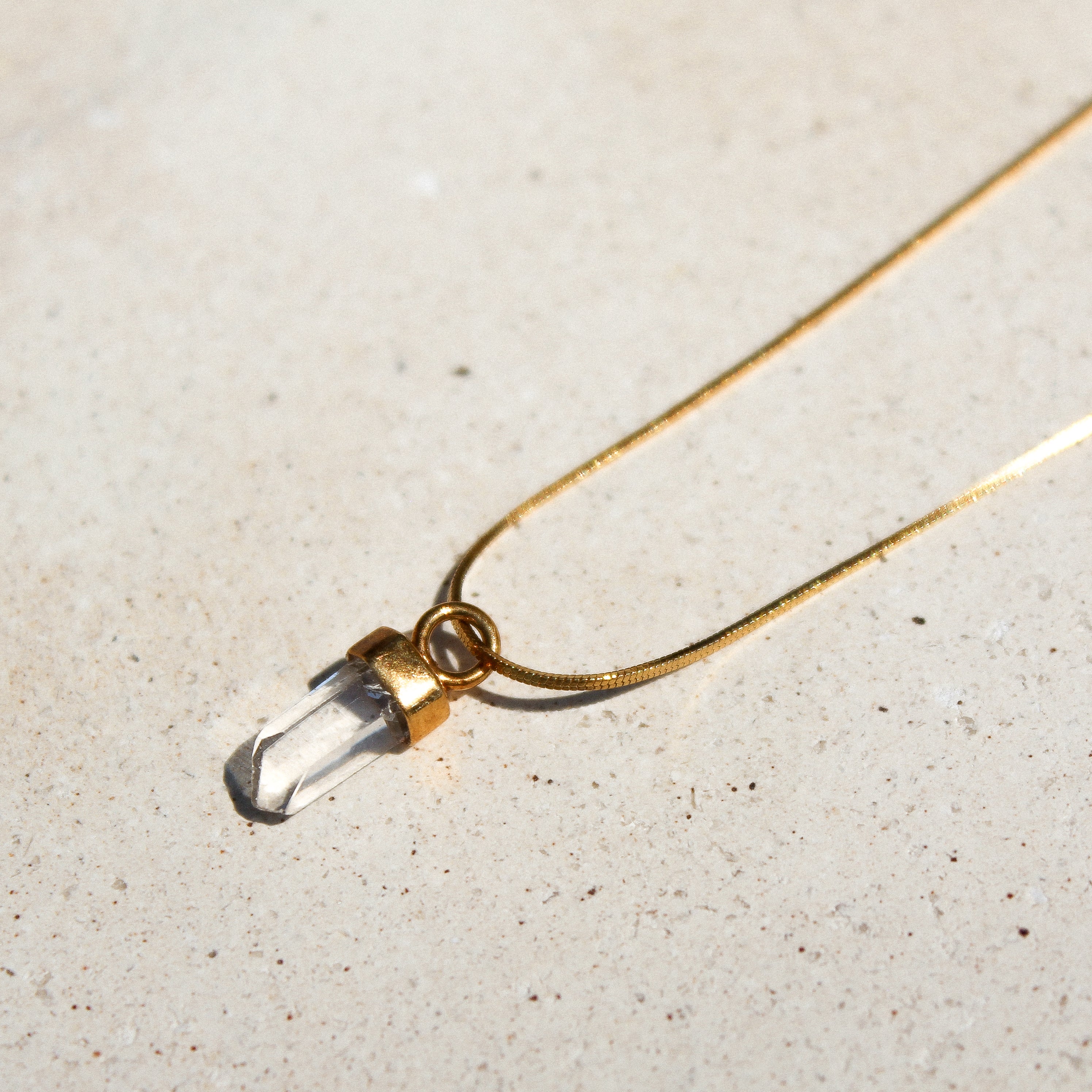 BABY PENDULUM CHOKER - CRYSTAL QUARTZ (GOLD PLATED)