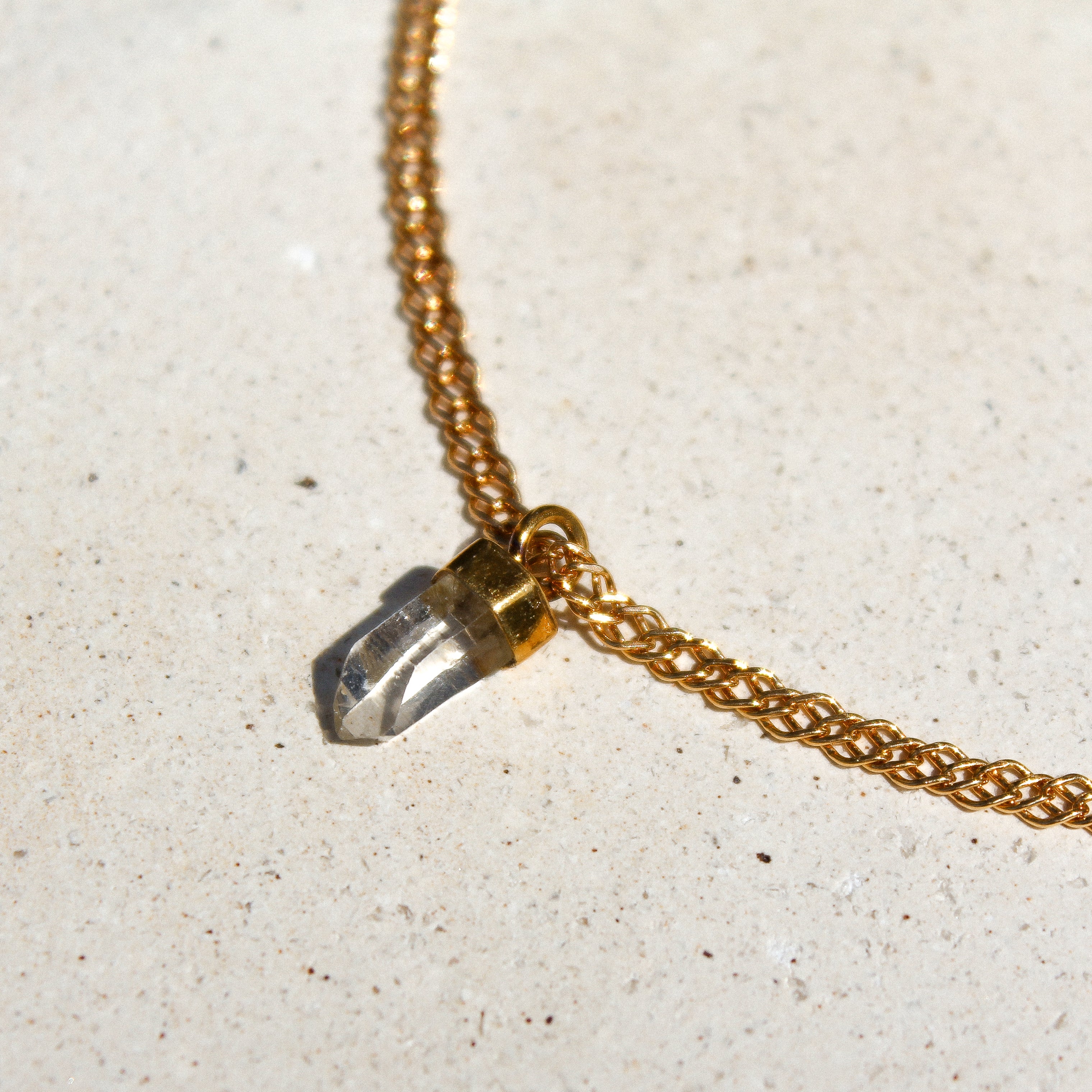 CHOKER CHAIN - CRYSTAL QUARTZ (GOLD PLATED)