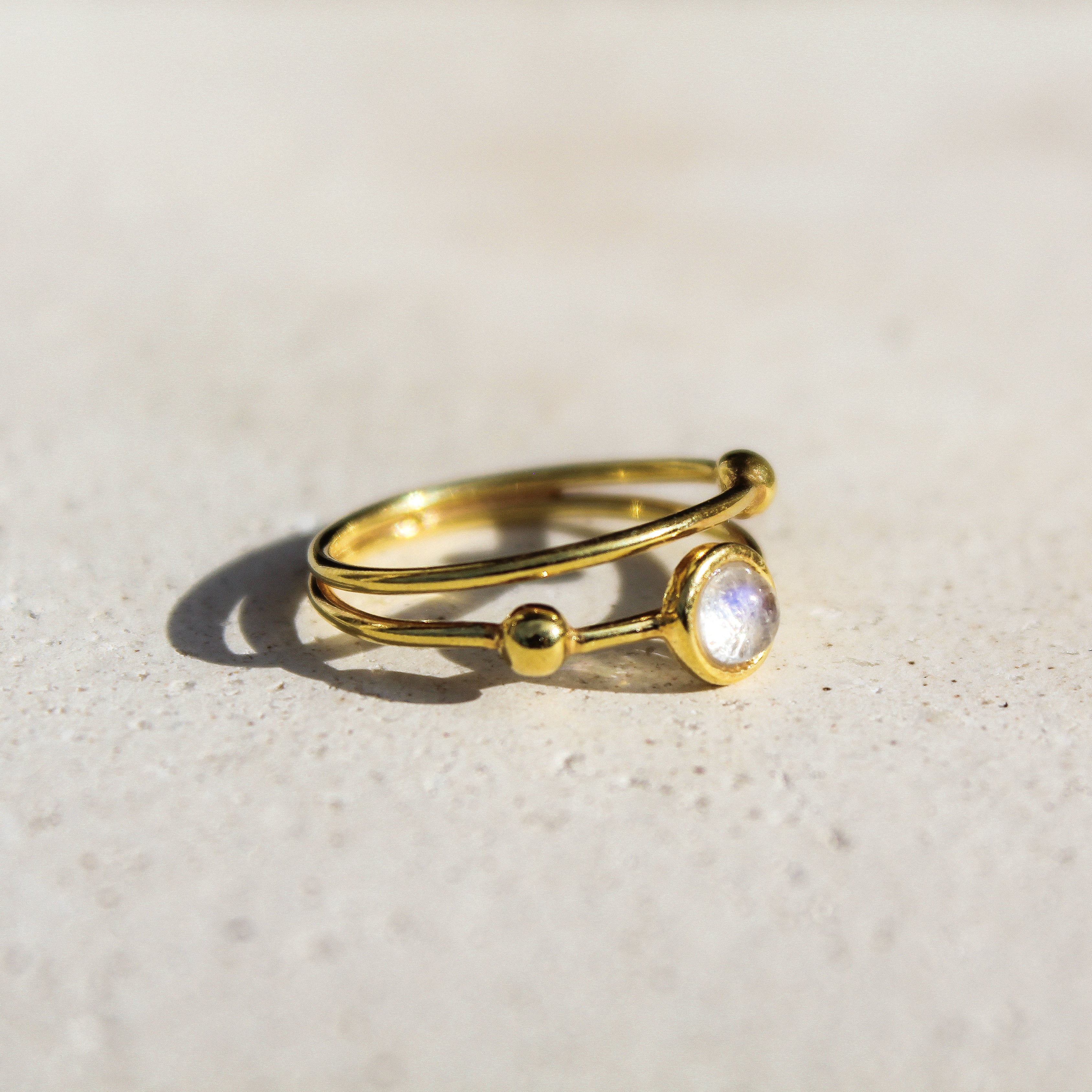 GALAXY THIN RING - MOONSTONE (GOLD PLATED)