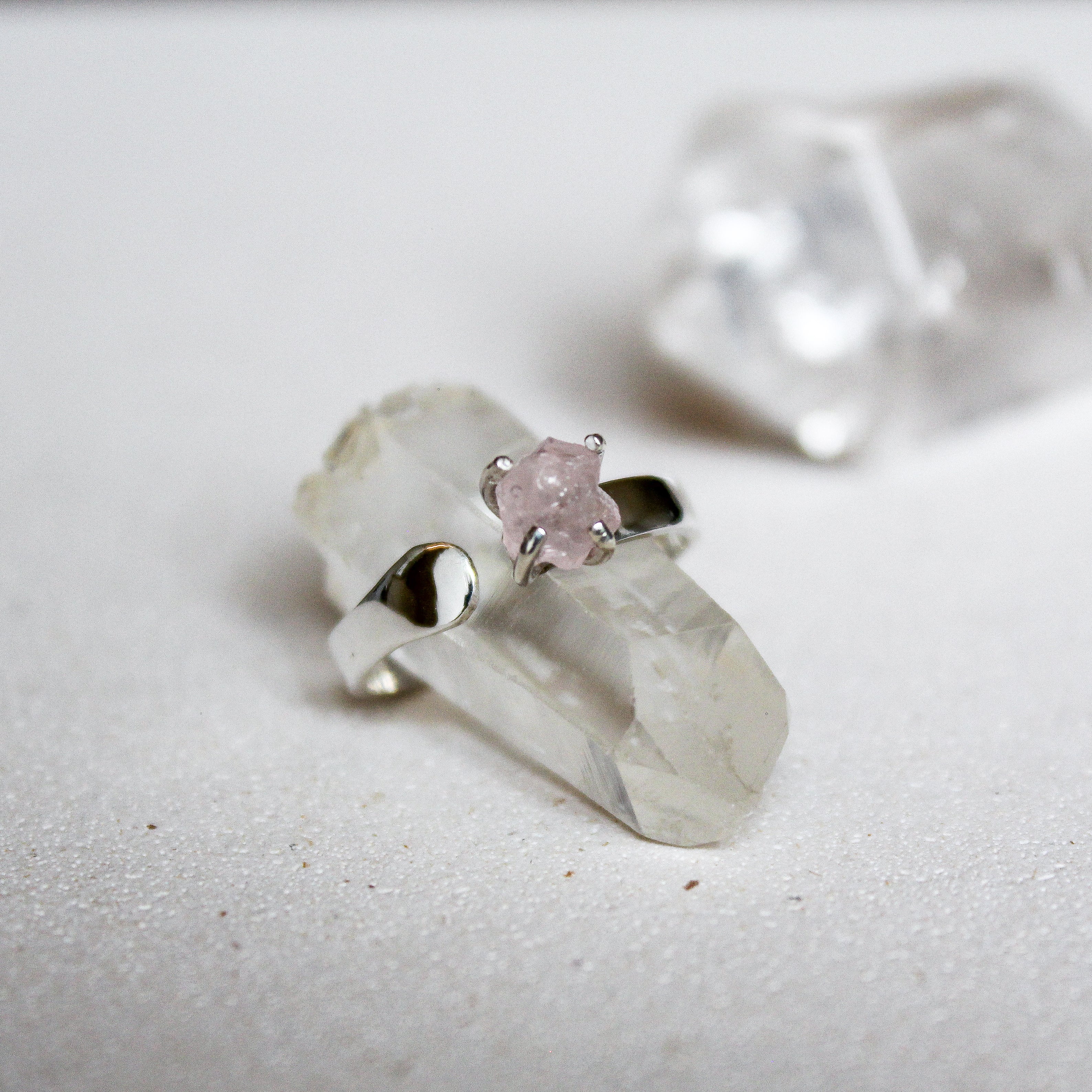 VIDA RING - ROSE QUARTZ (SILVER)