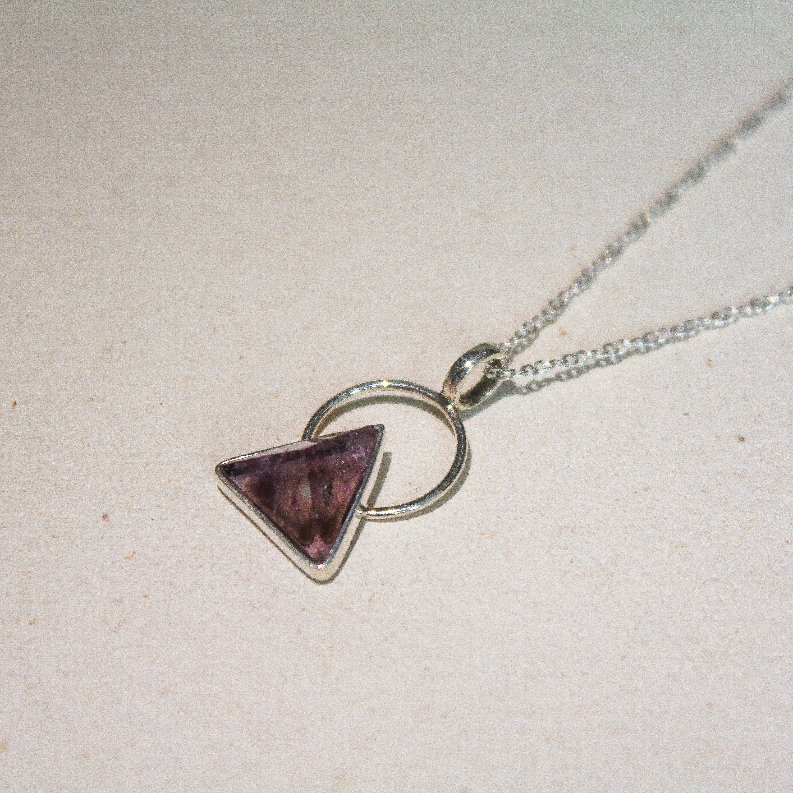 PYRAMID NECKLACE II - AMETHYST (SILVER)