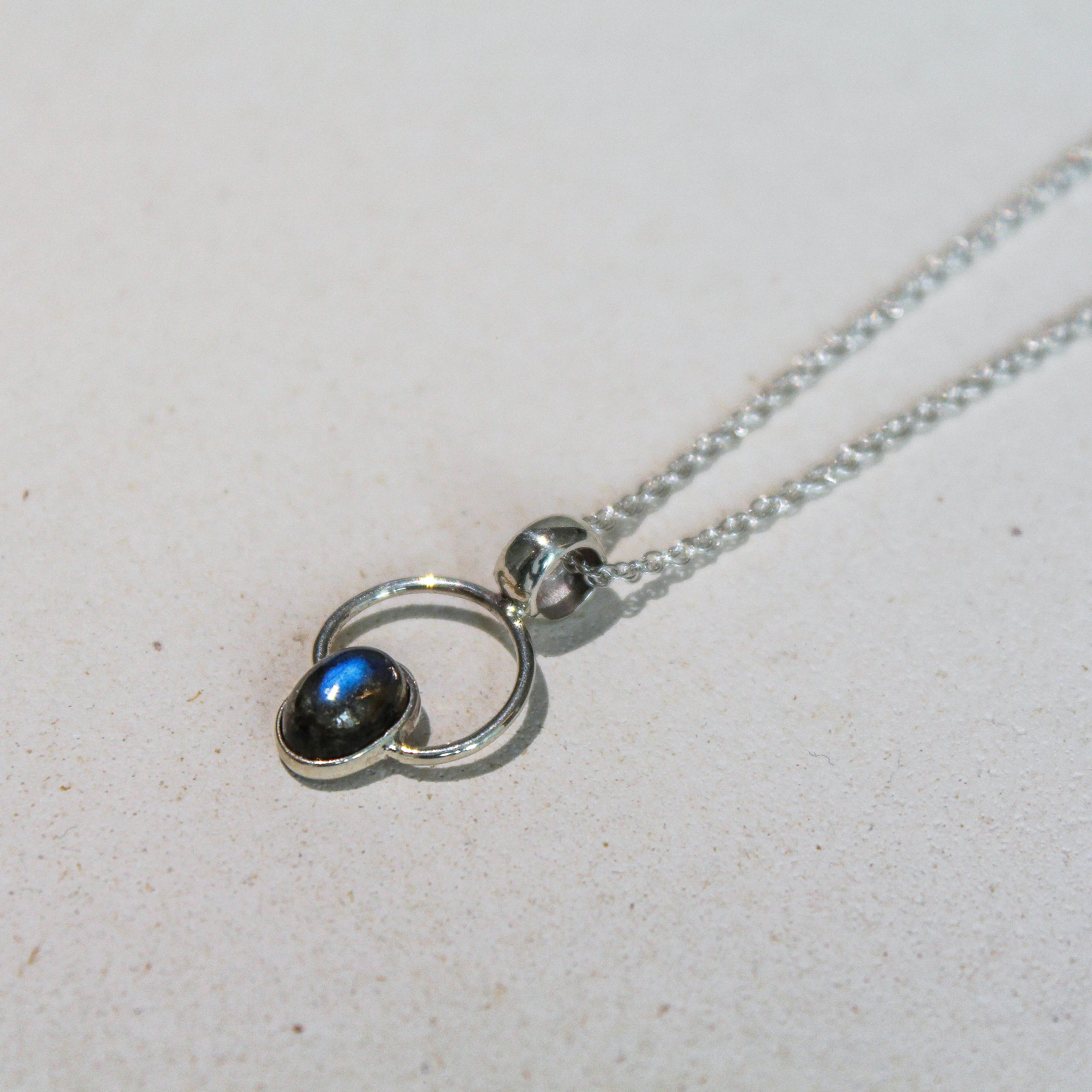 THE HALO NECKLACE - LABRADORITE (SILVER)