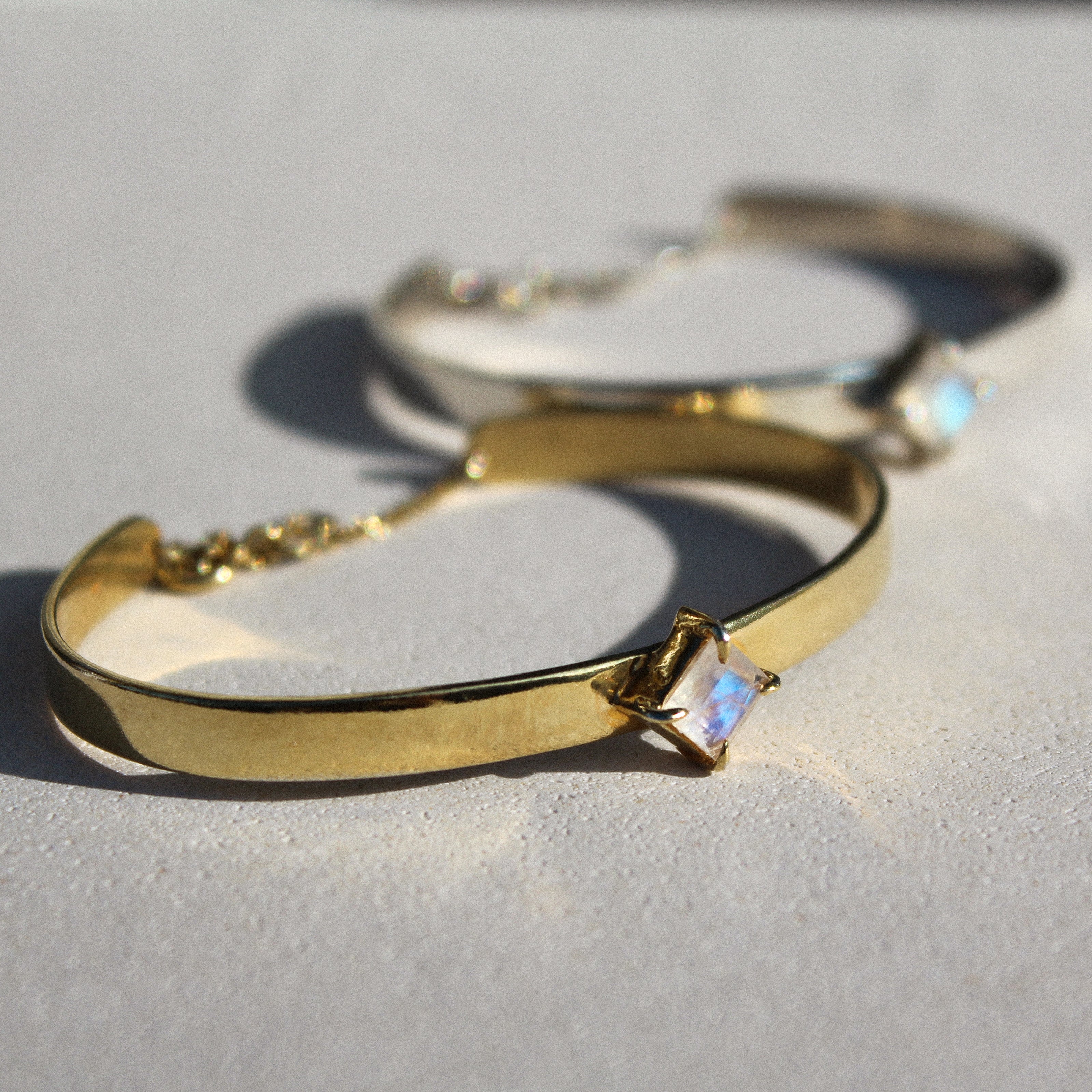 NOVA BRACELET - MOONSTONE (GOLD PLATED)