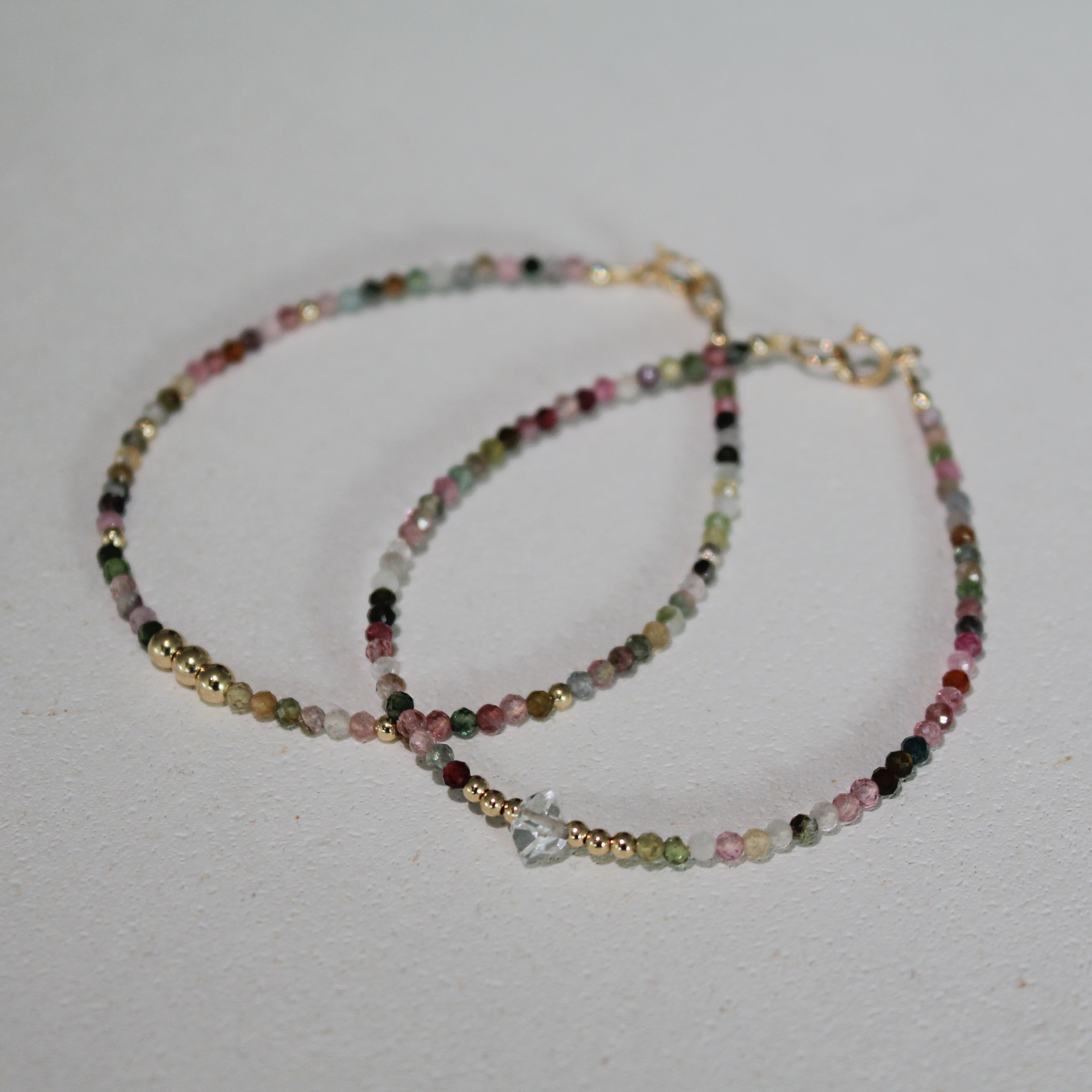 MINI BEADS BRACELET - TOURMALINES (GOLD-FILLED)