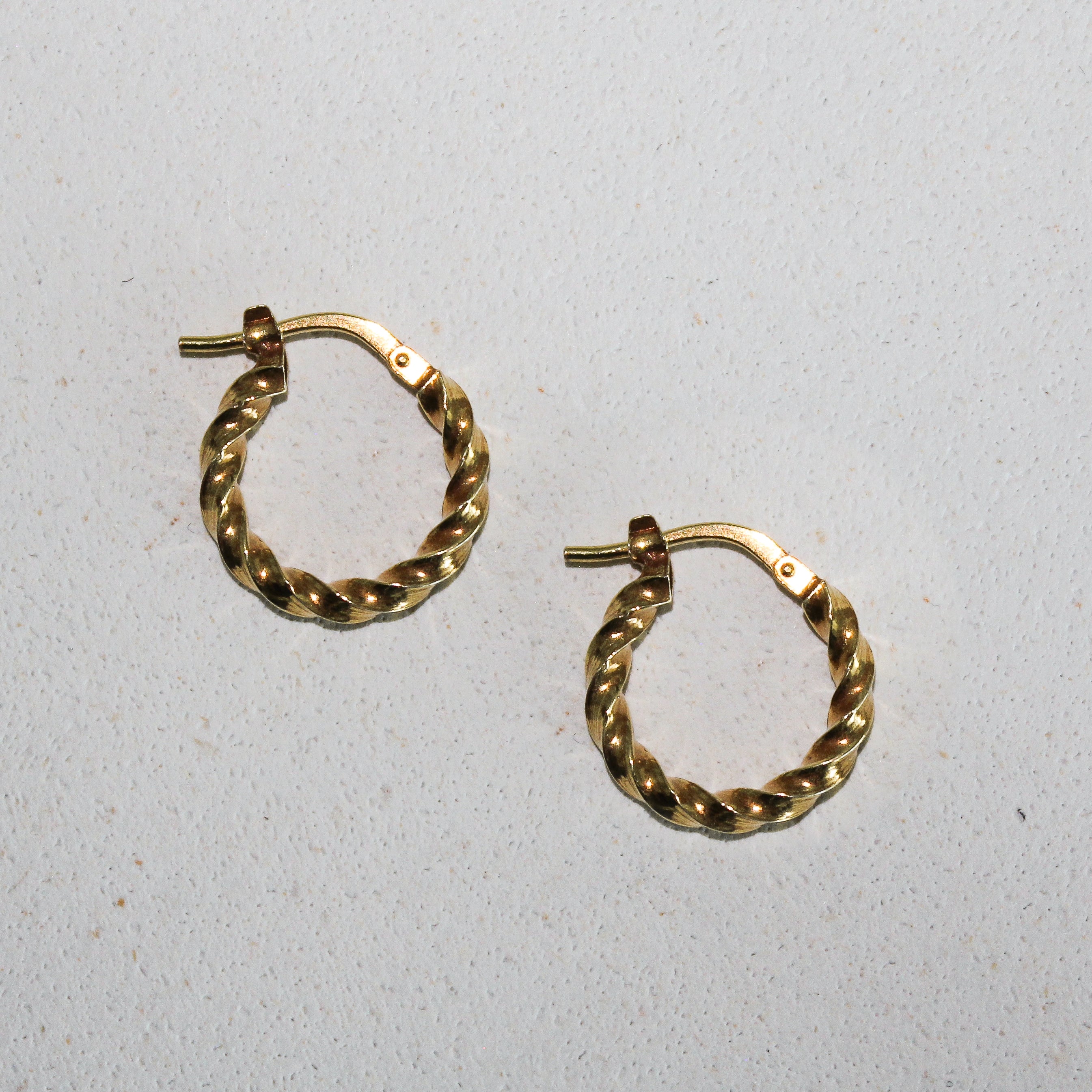 TWIST MINI HOOP (GOLD PLATED)