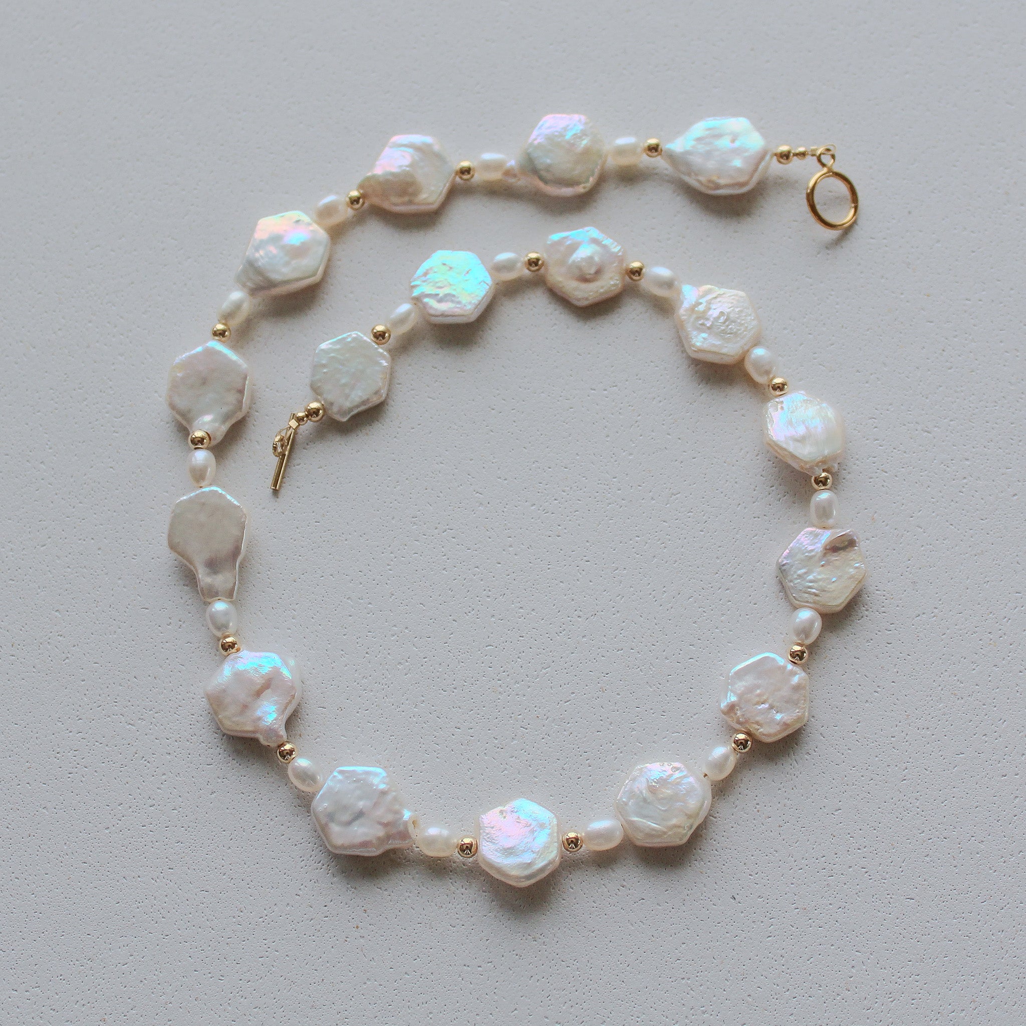GODDESS CHOKER - FRESHWATER PEARL (GOLDFILLED)