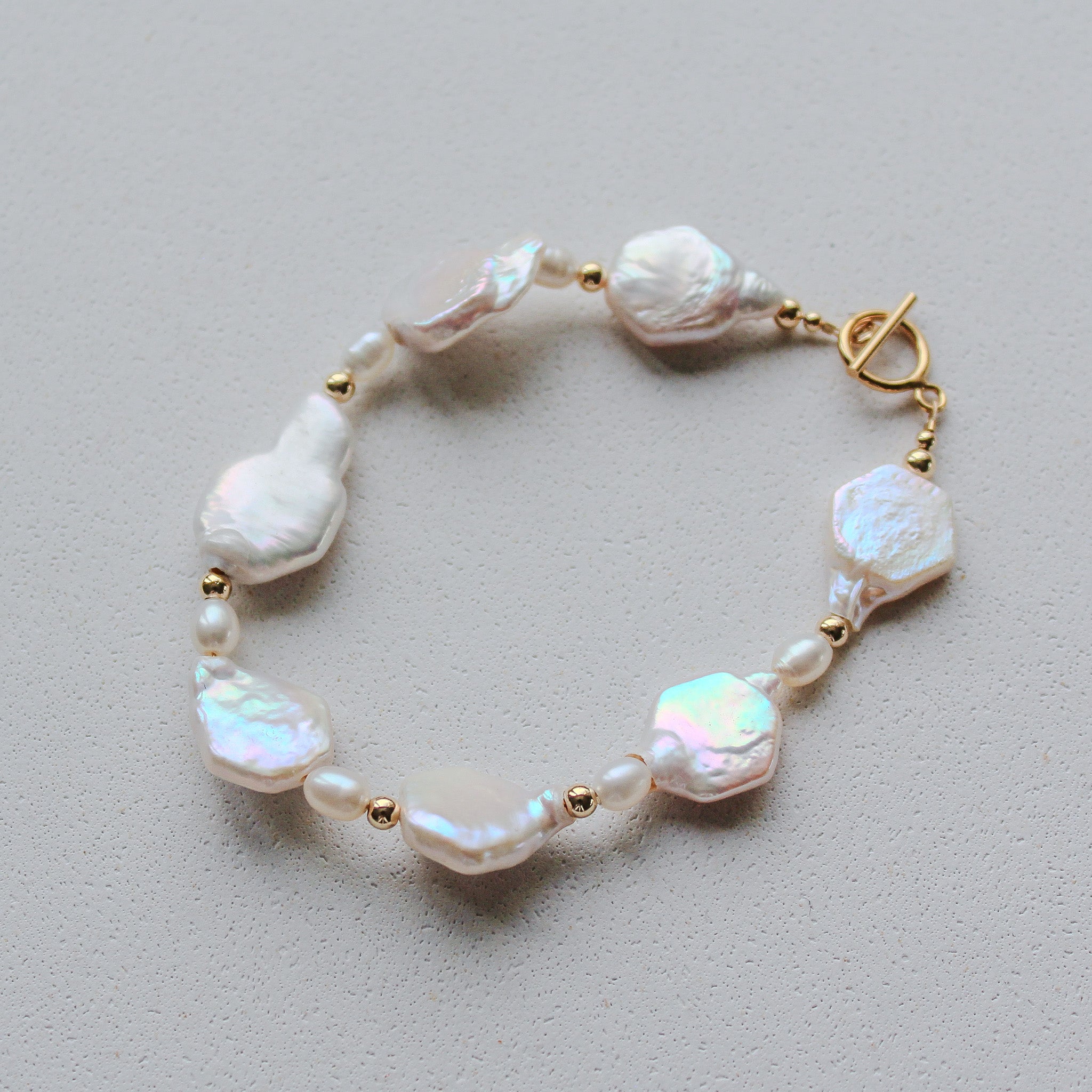 GODDESS BRACELET - FRESHWATER PEARL (GOLDFILLED)