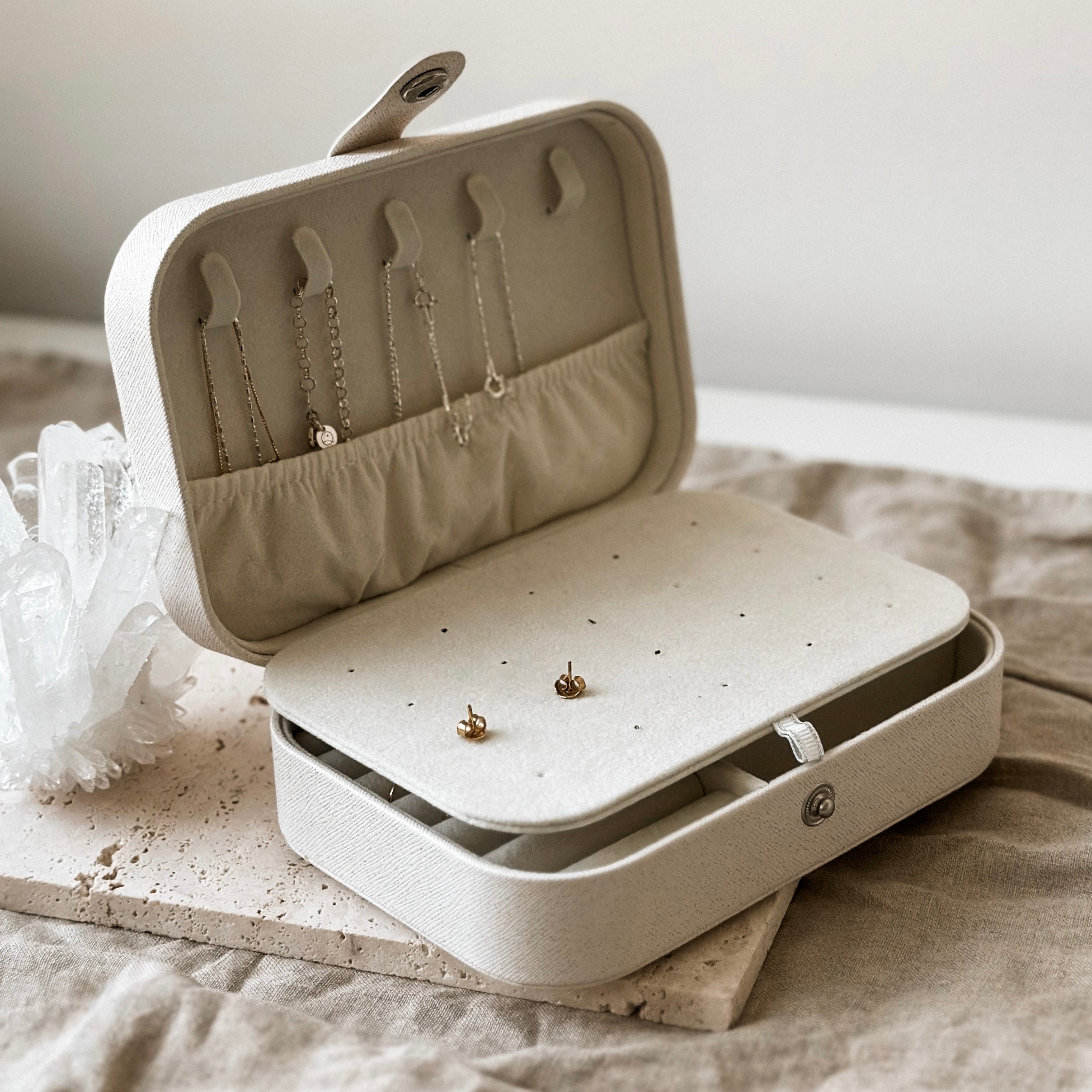 JEWELRY BOX - MEDIUM