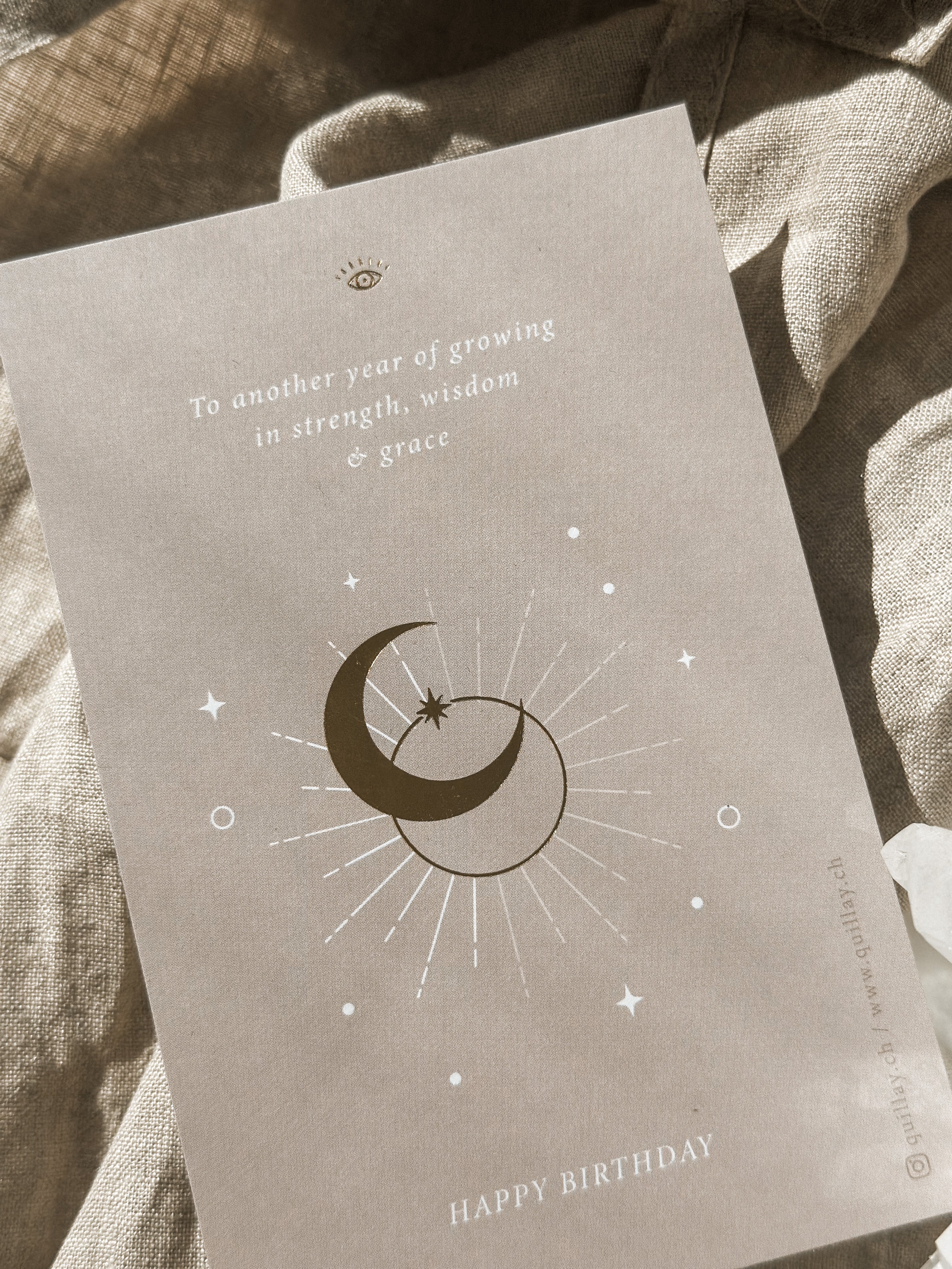 POSTCARD - HAPPY BIRTHDAY