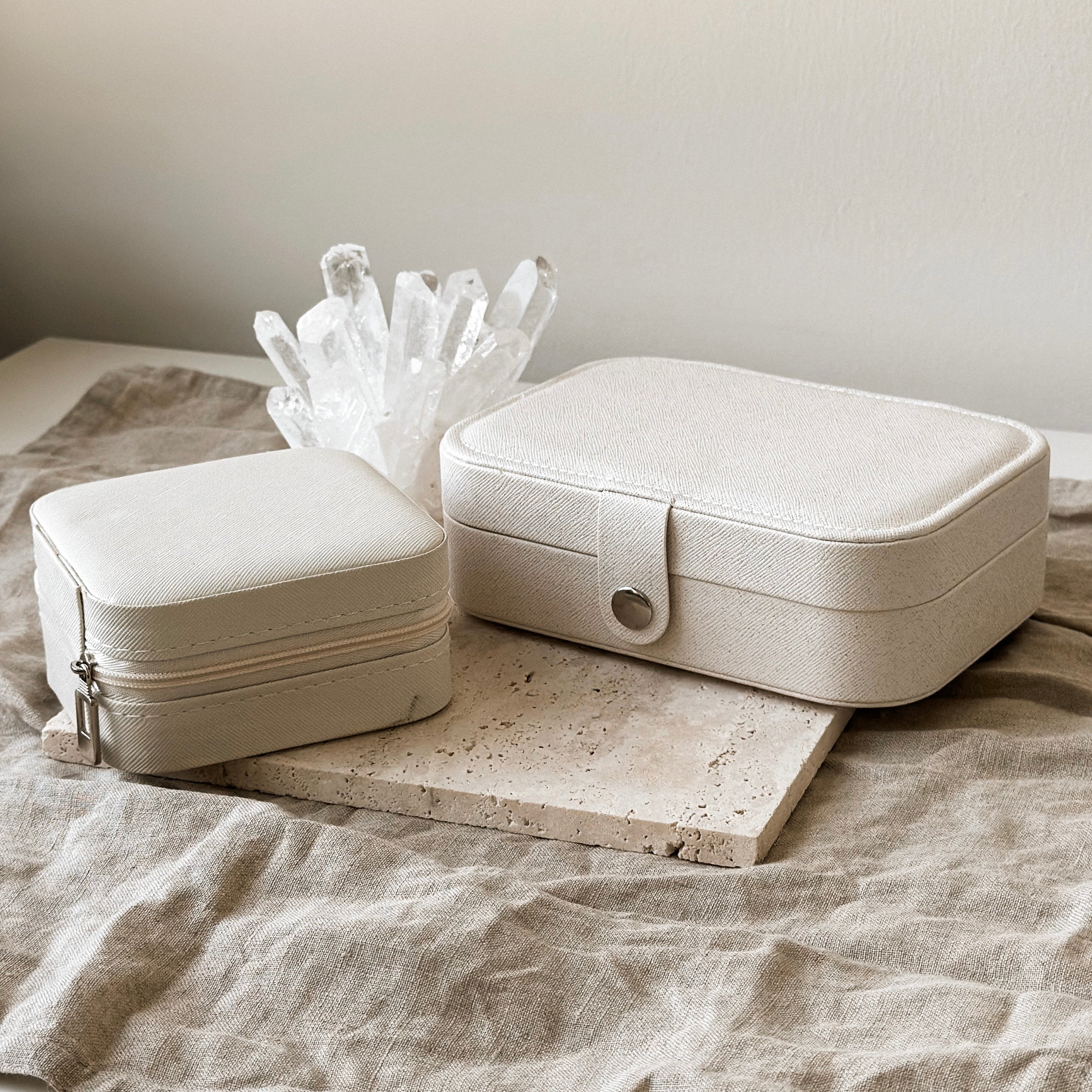 JEWELRY BOX - MEDIUM