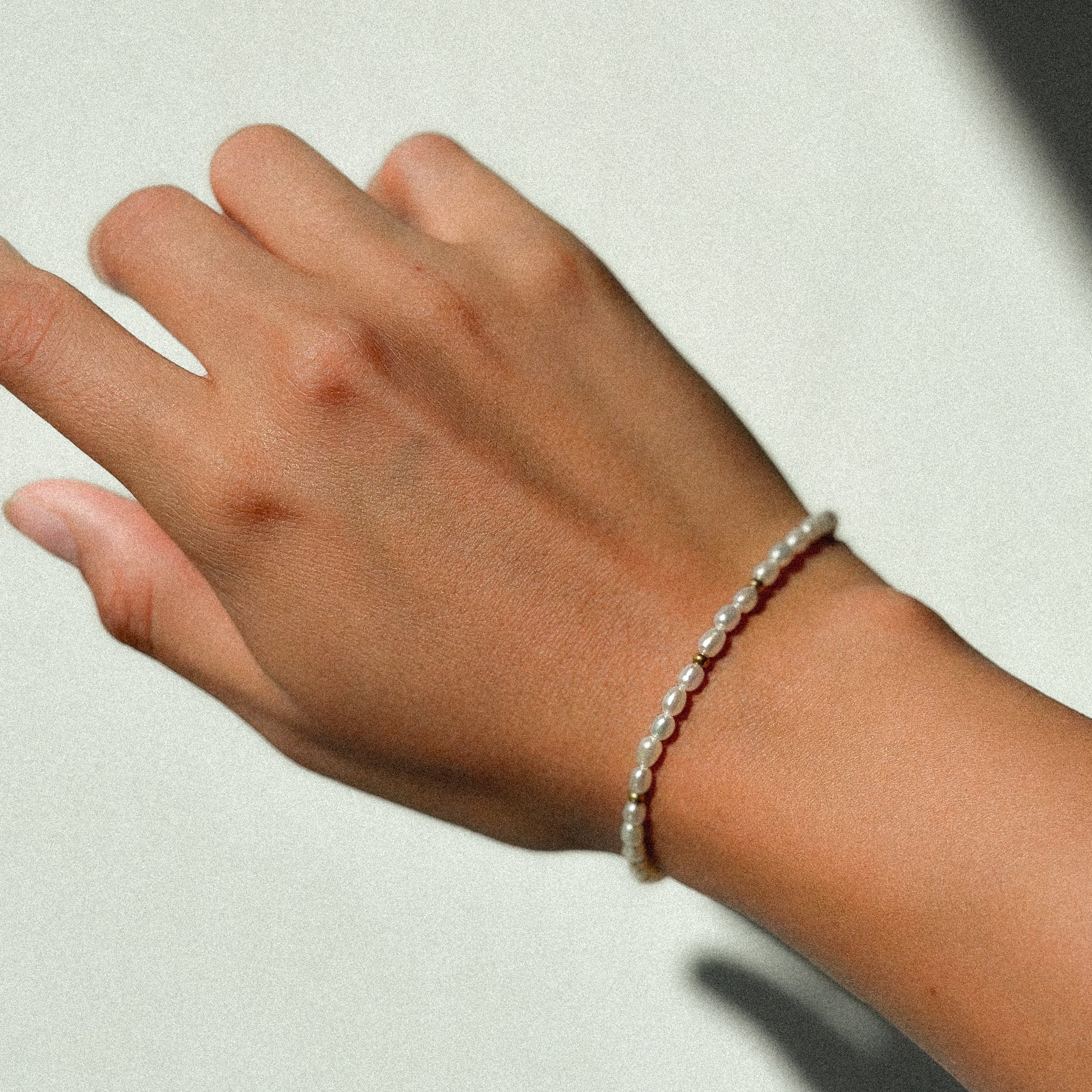 FRESHWATER PEARLS BRACELET (GOLD-FILLED)