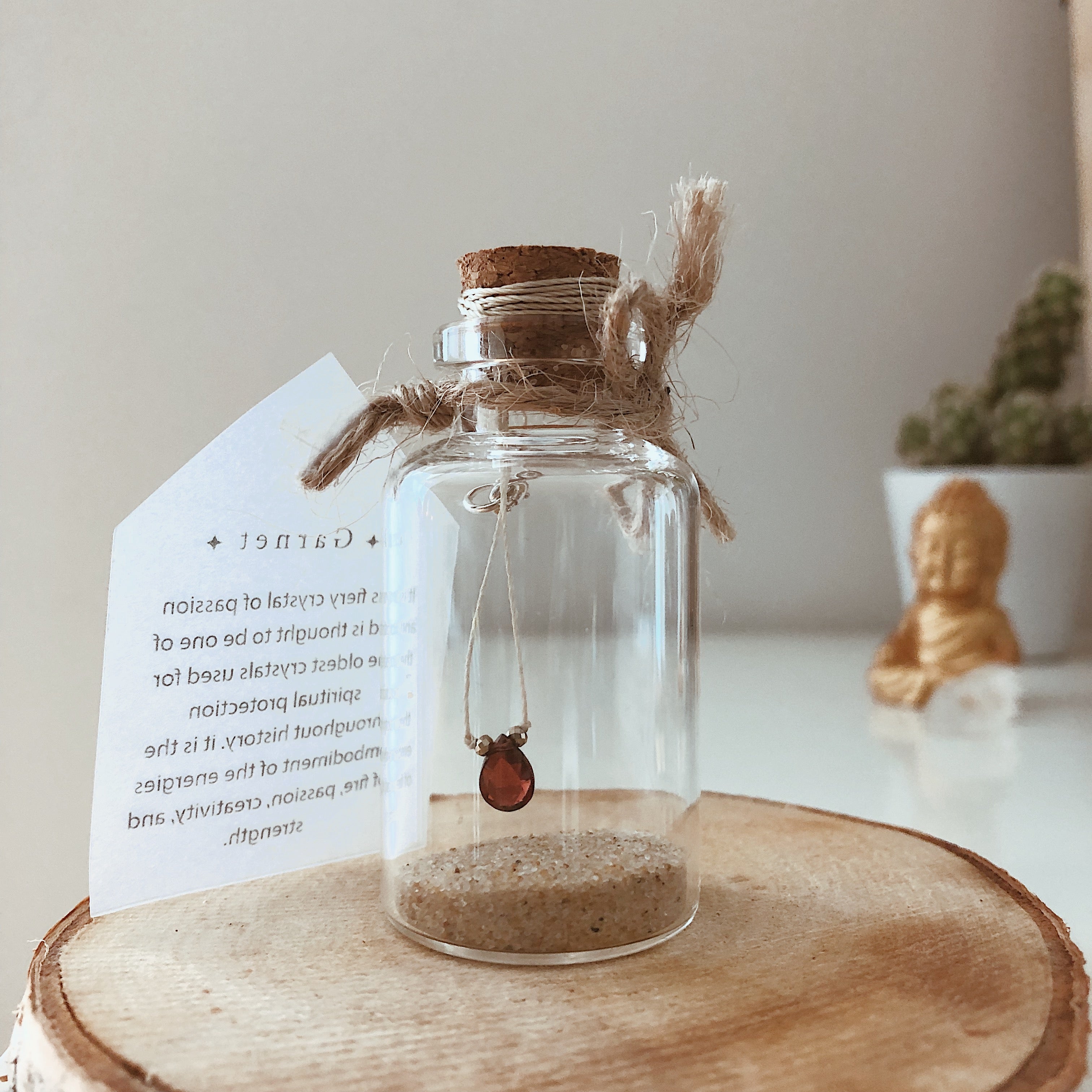 THREAD NECKLACE - RED GARNET