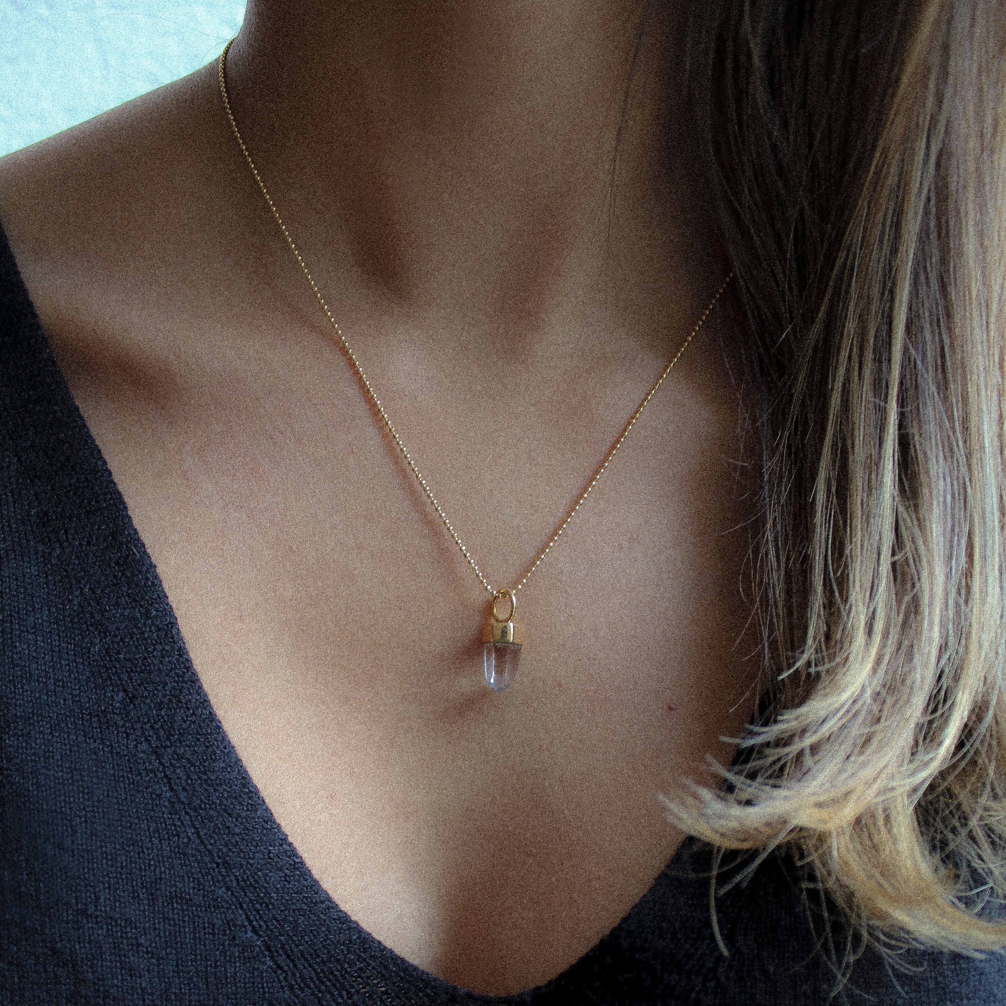 MINI PENDULUM NECKLACE - CRYSTAL QUARTZ (GOLD PLATED)