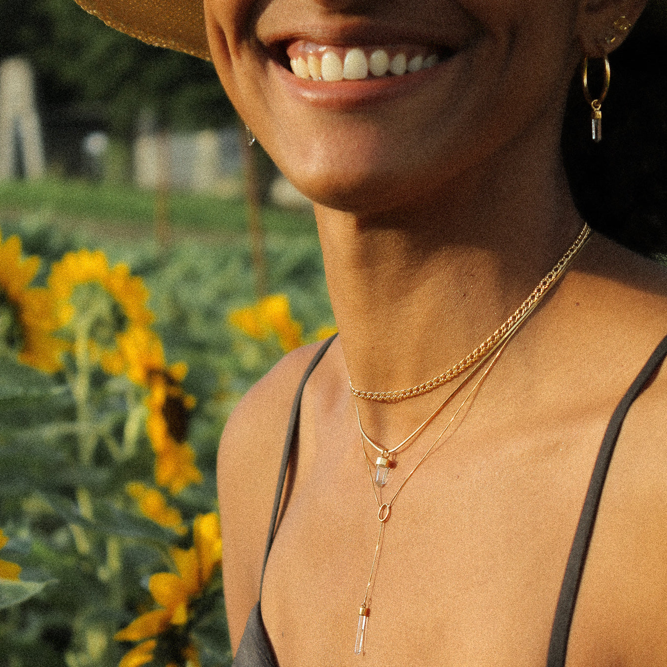BABY PENDULUM CHOKER - CRYSTAL QUARTZ (GOLD PLATED)