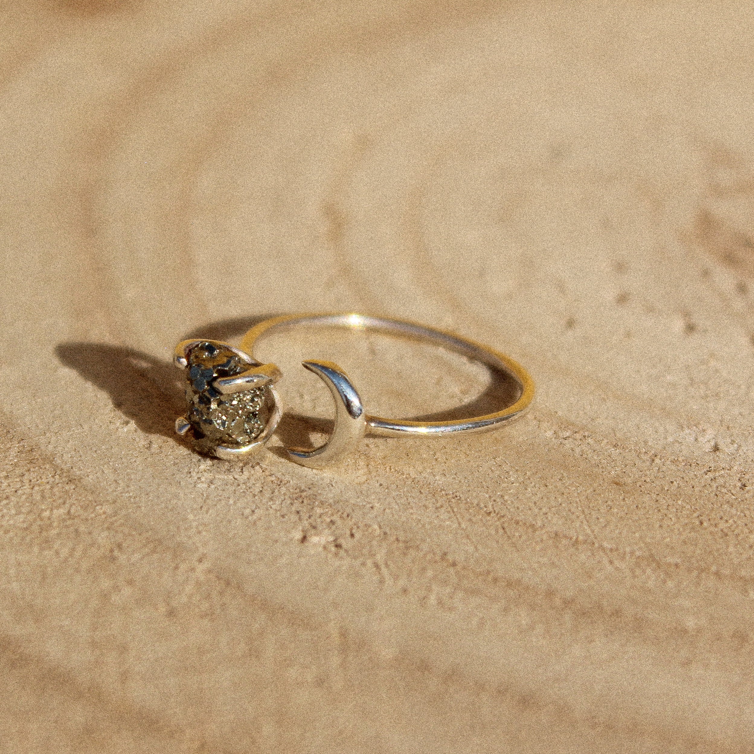 HALFMOON THIN RING - PYRITE (SILVER)