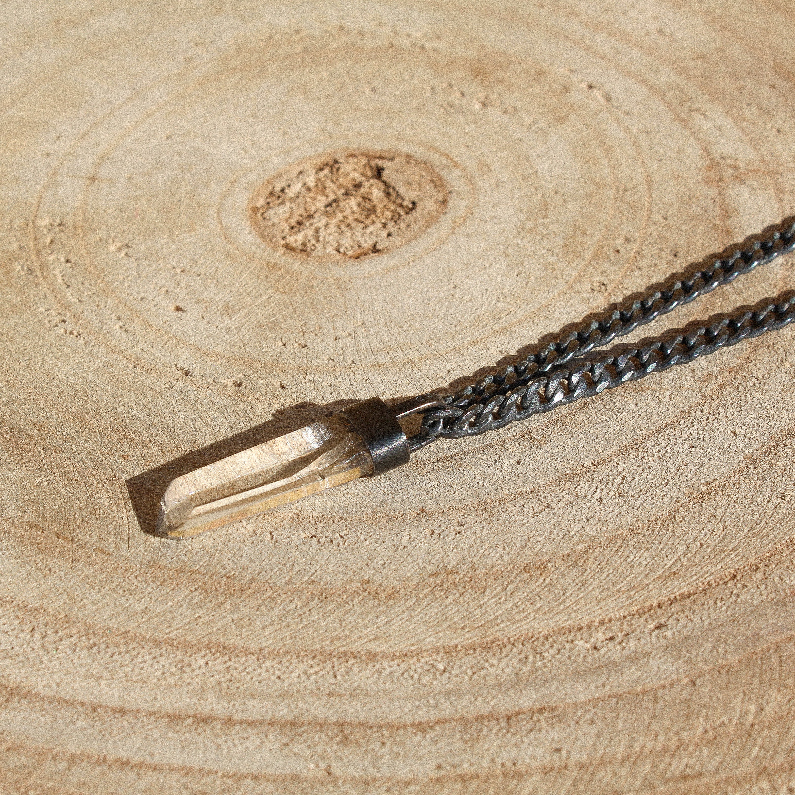 PENCIL PENDULUM NECKLACE - CRYSTAL QUARTZ (BURNED SILVER)