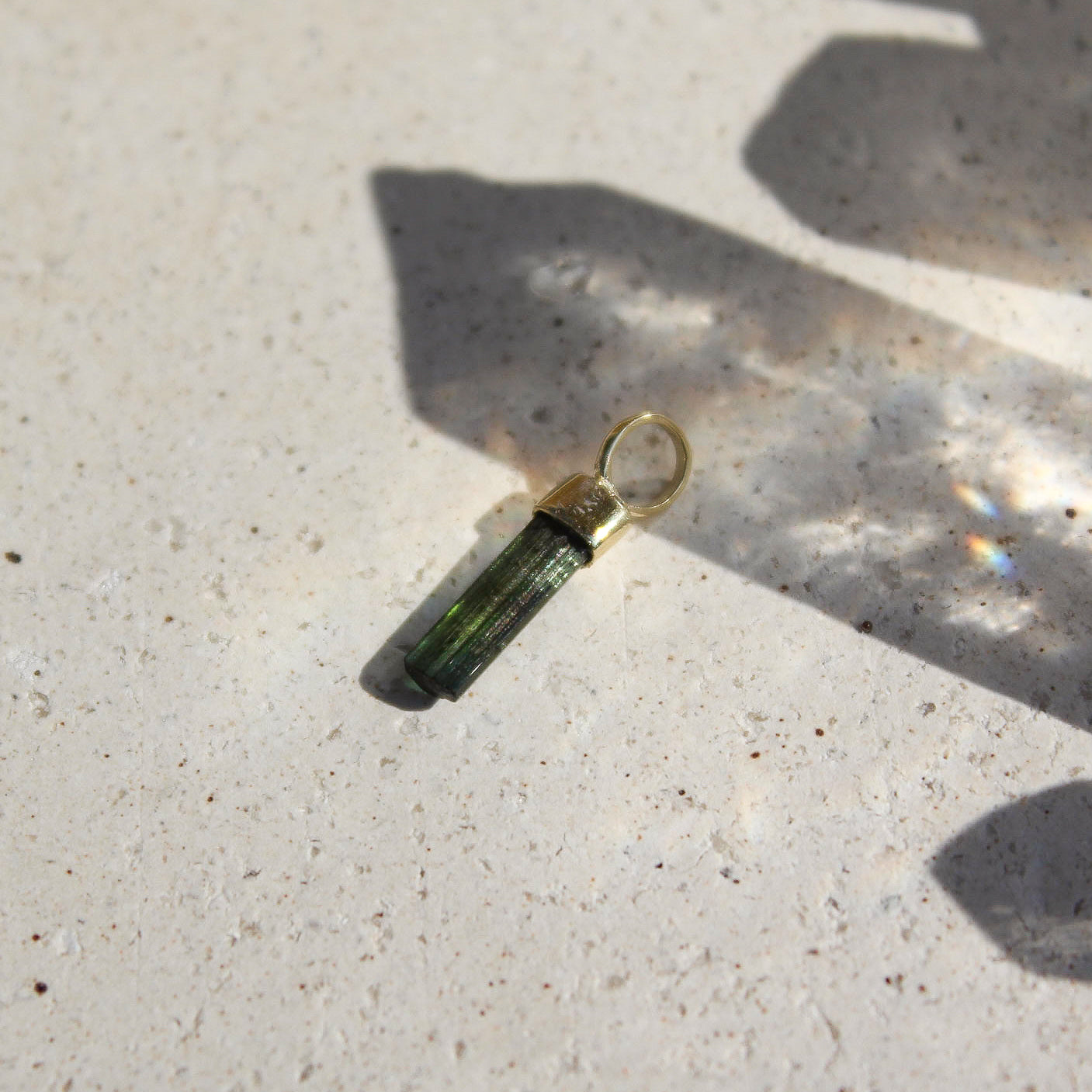 BABY PENDULUM CHARM - GREEN TOURMALINE (SOLID GOLD 18K)