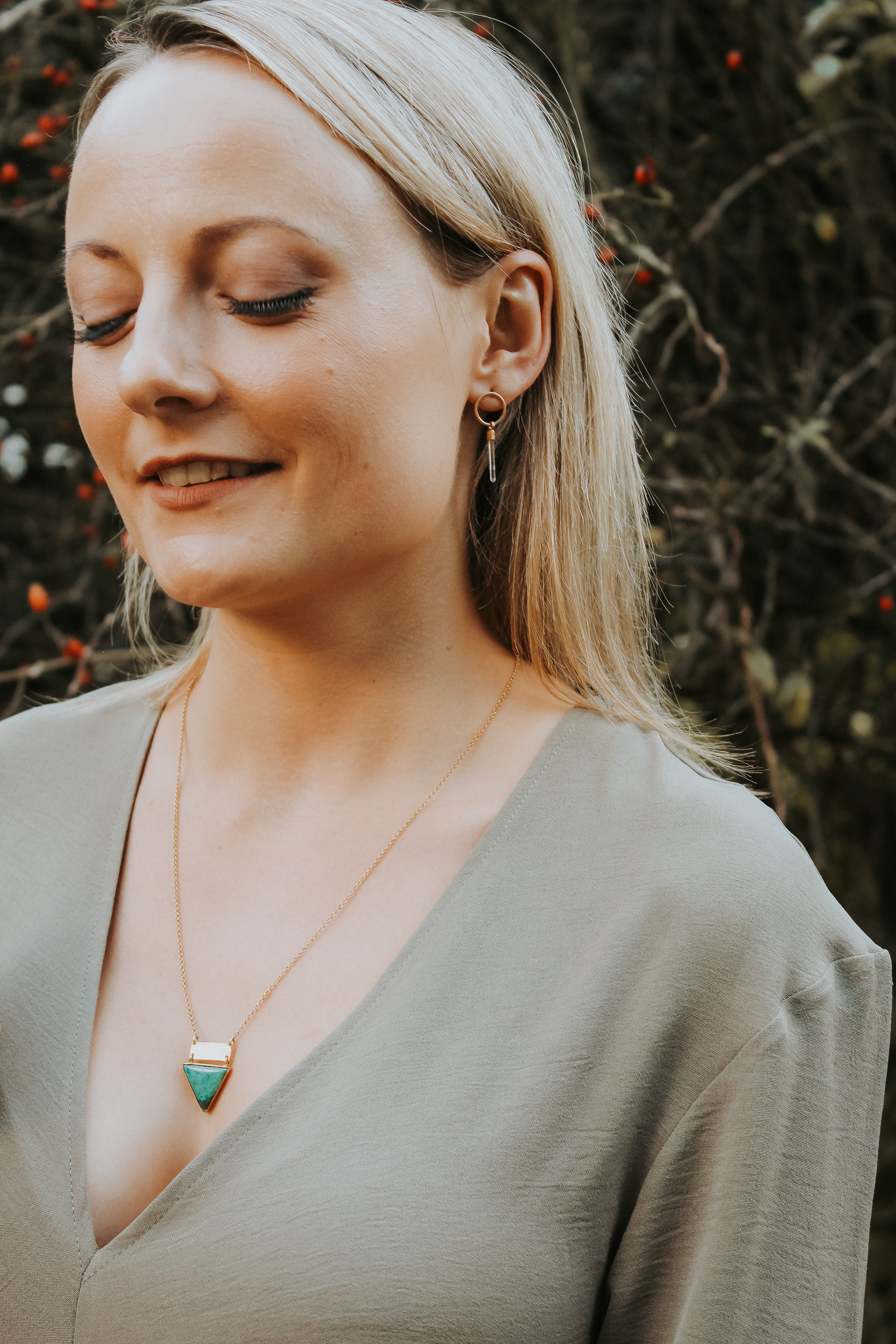 AURA EARRINGS - CRYSTAL QUARTZ (GOLD PLATED)