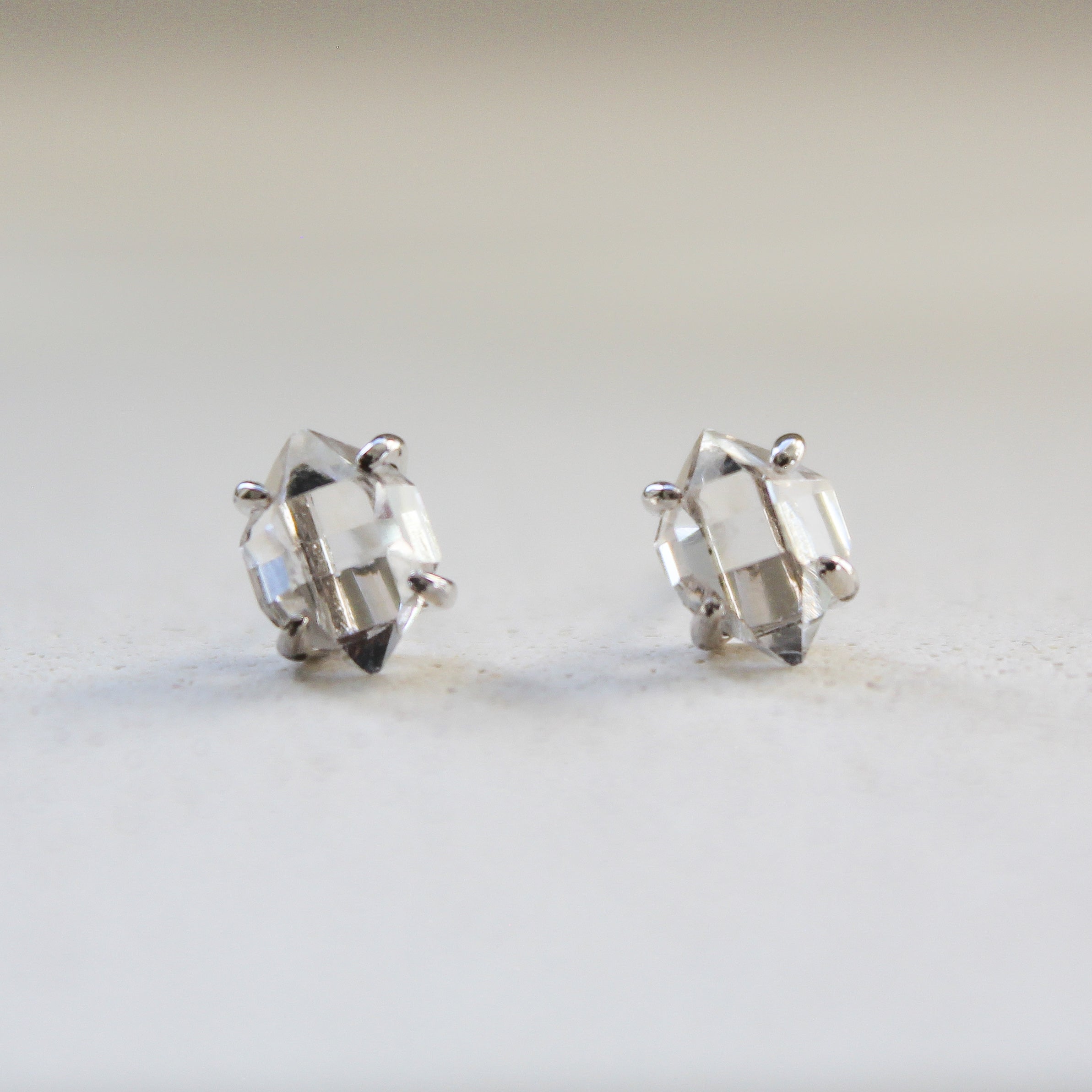 MINI STUD - HERKIMER (SILVER)