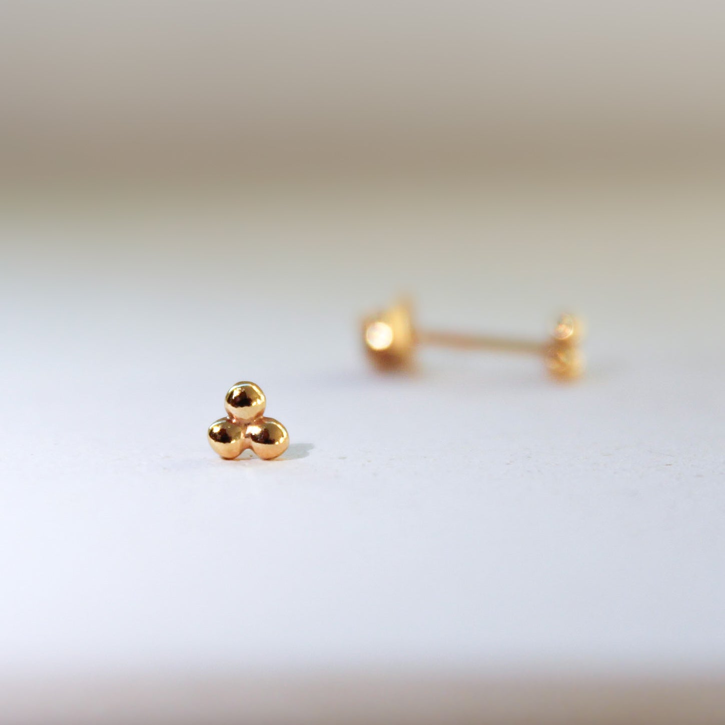 TRINITY BALLS STUD (GOLD PLATED)