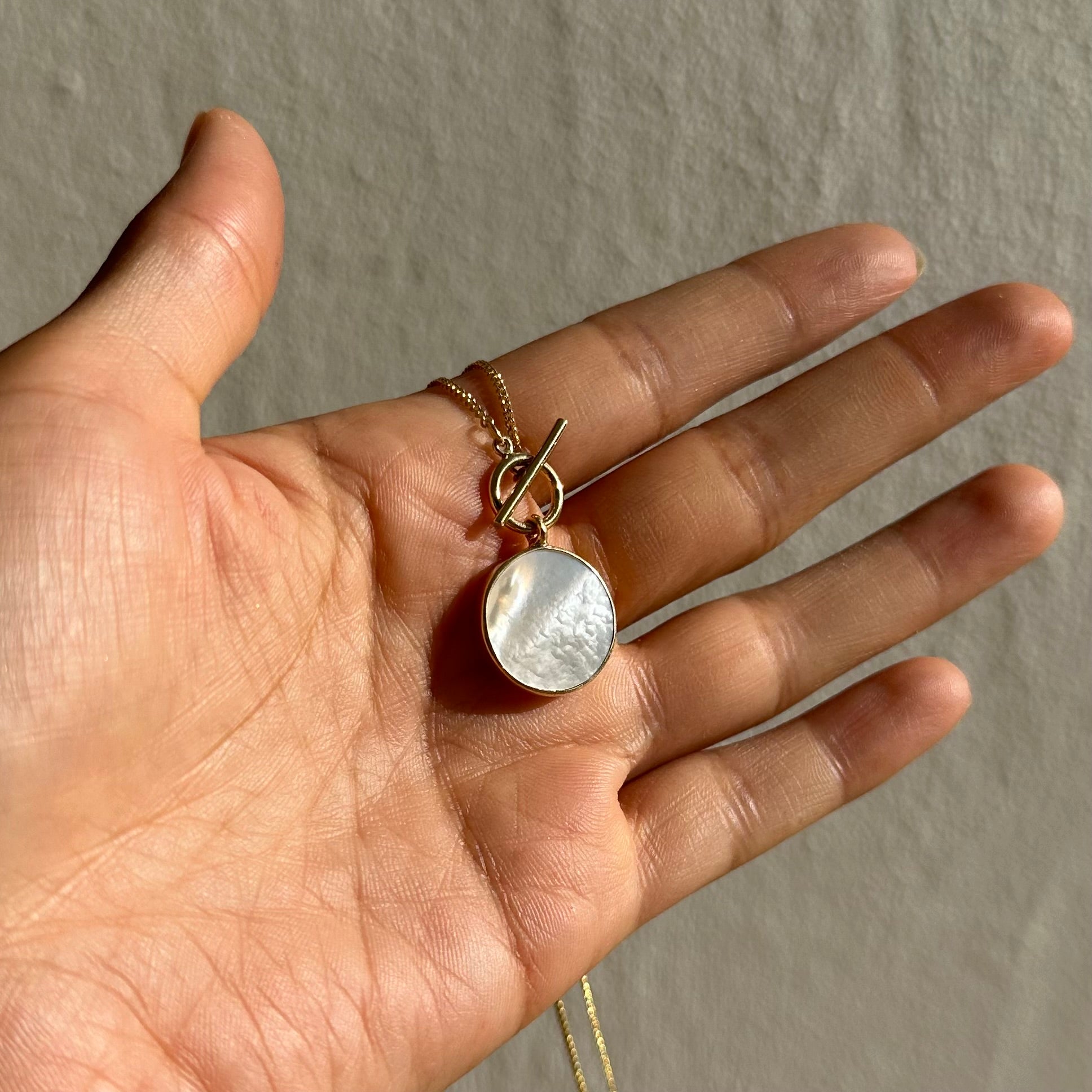 MOTHER MOON NECKLACE - MOTHER OF PEARL