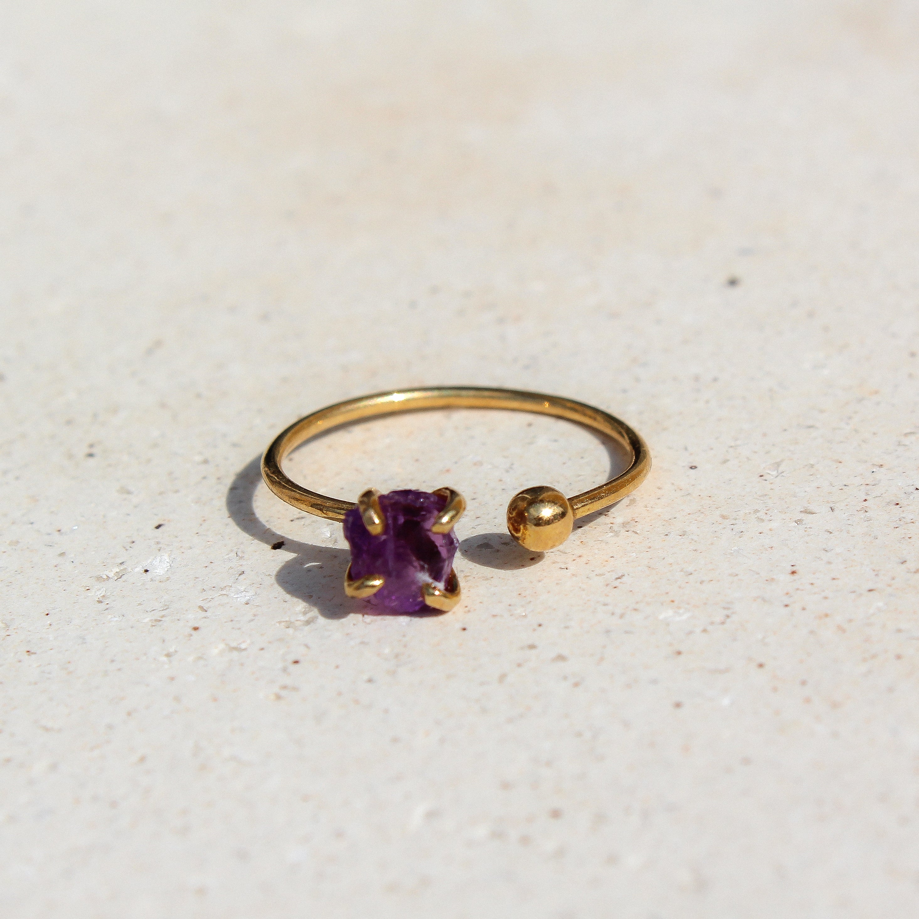 SPHERE RING - AMETHYST (GOLD PLATED)