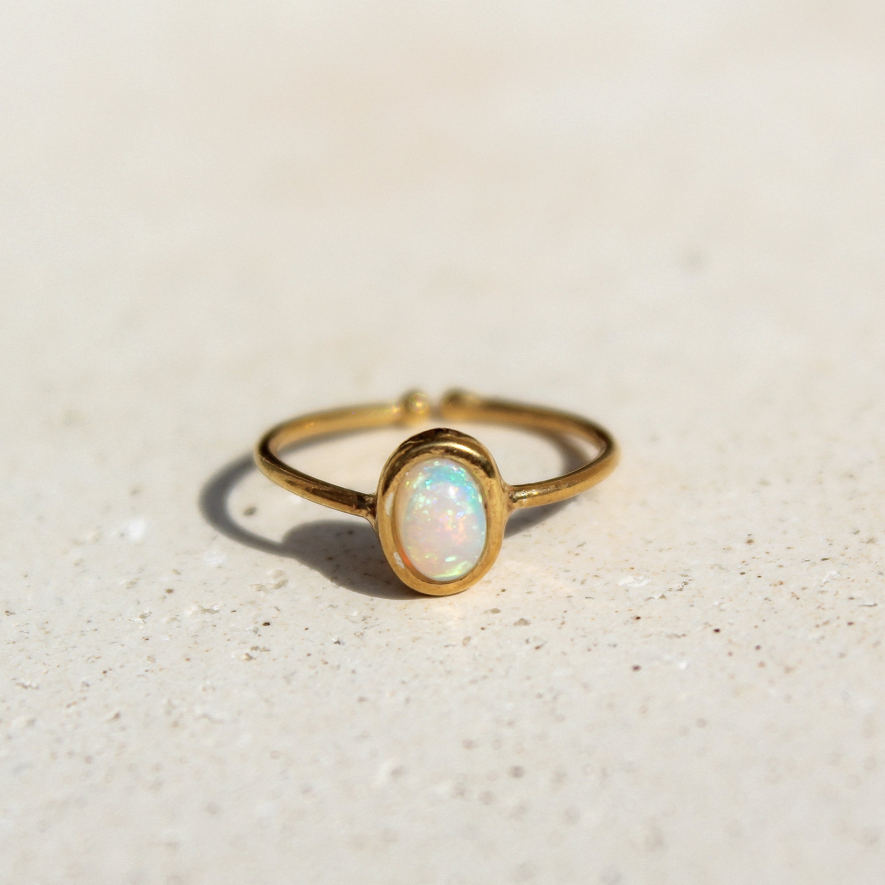Oval ring - Ethiopian Opal (Gold plated)