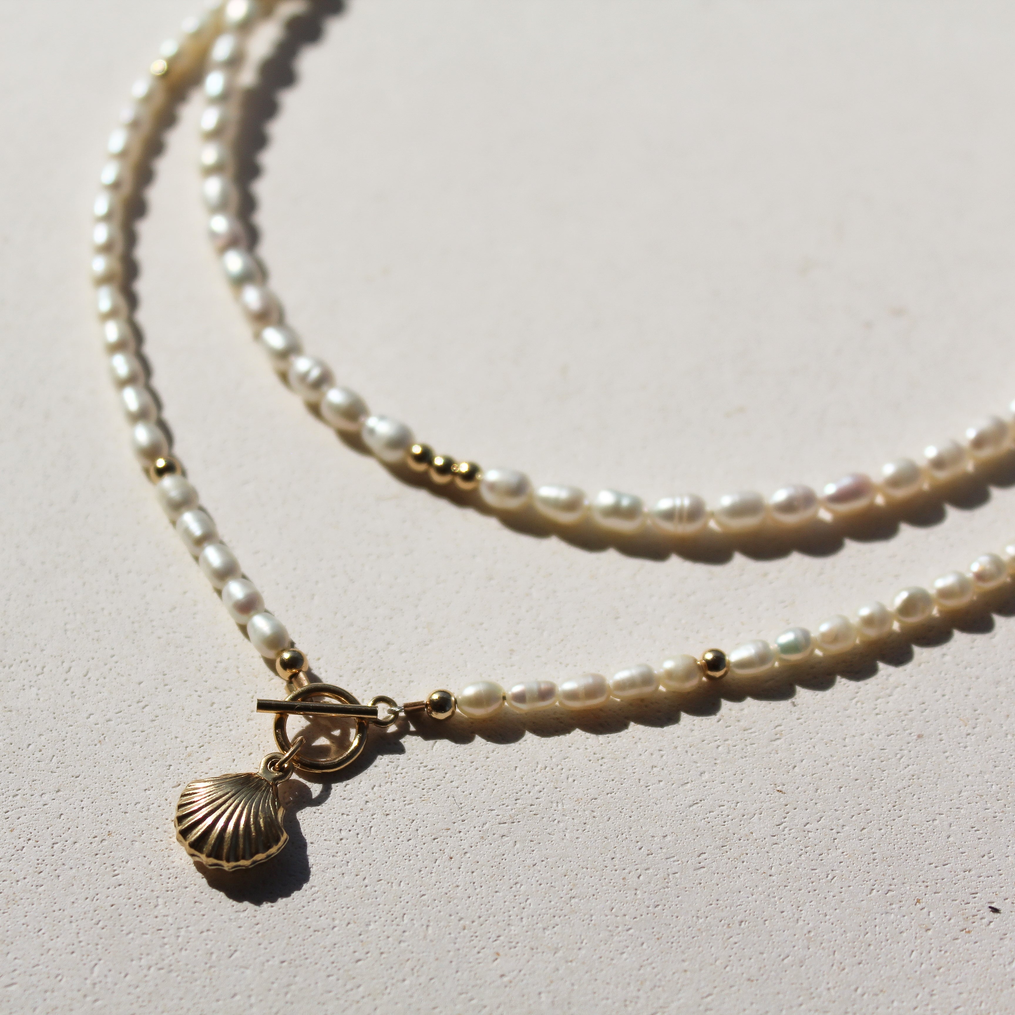 FRESHWATER PEARLS CHOKER - MAGIC SHELL