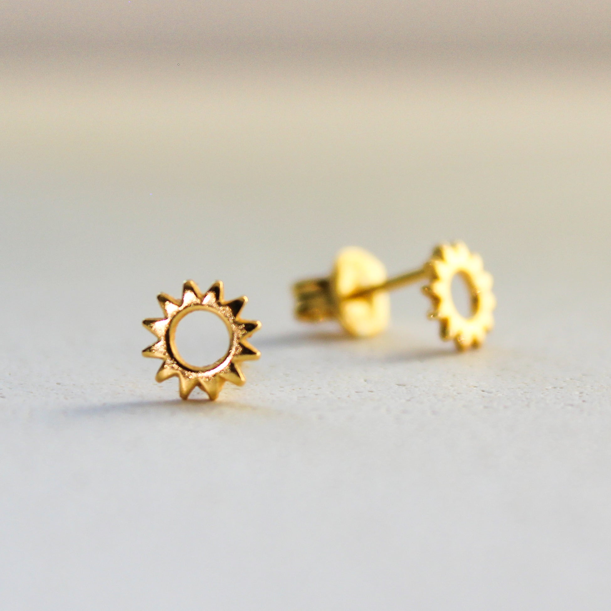 INTI STUD (GOLD PLATED)