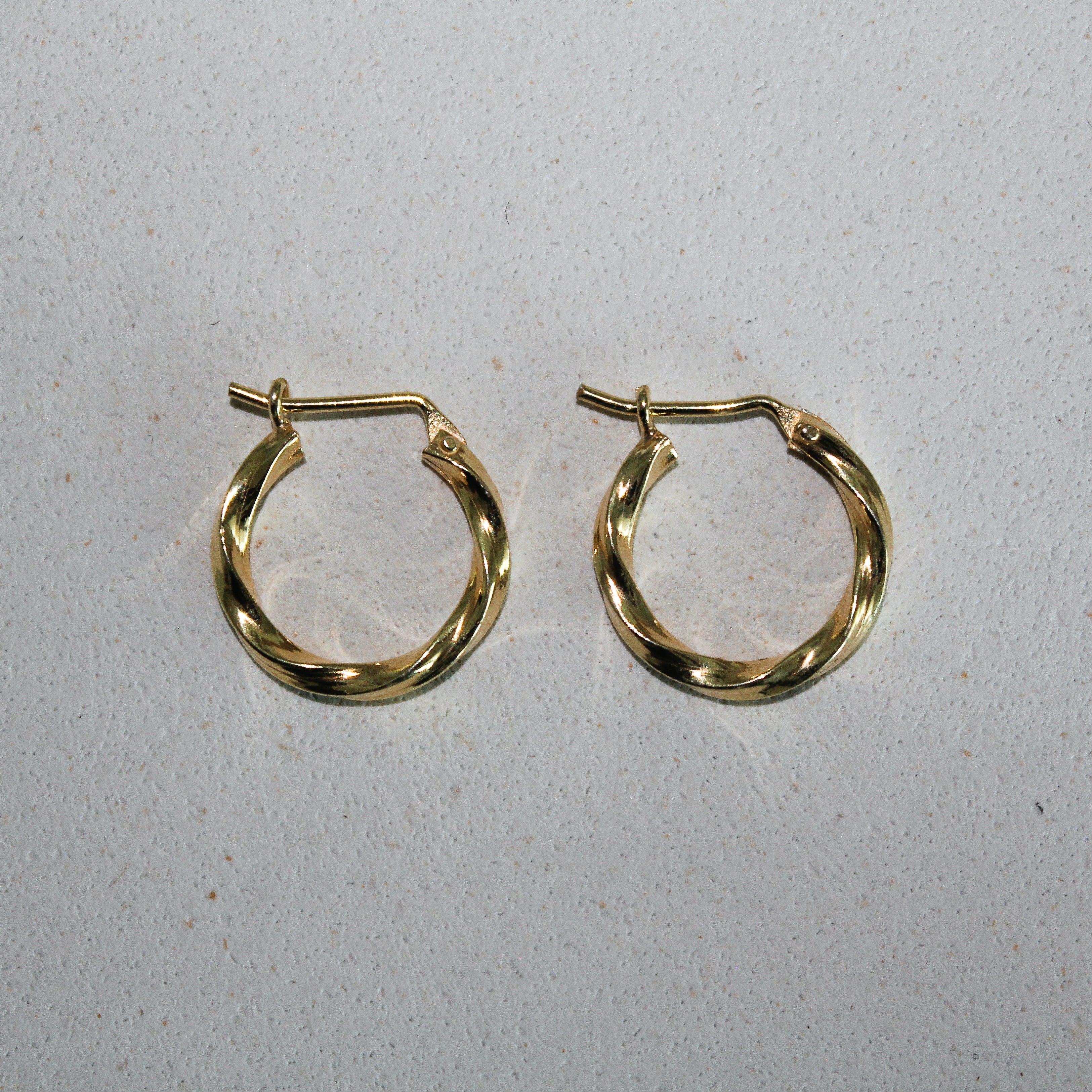 BOUCLE MINI HOOP (GOLD PLATED)