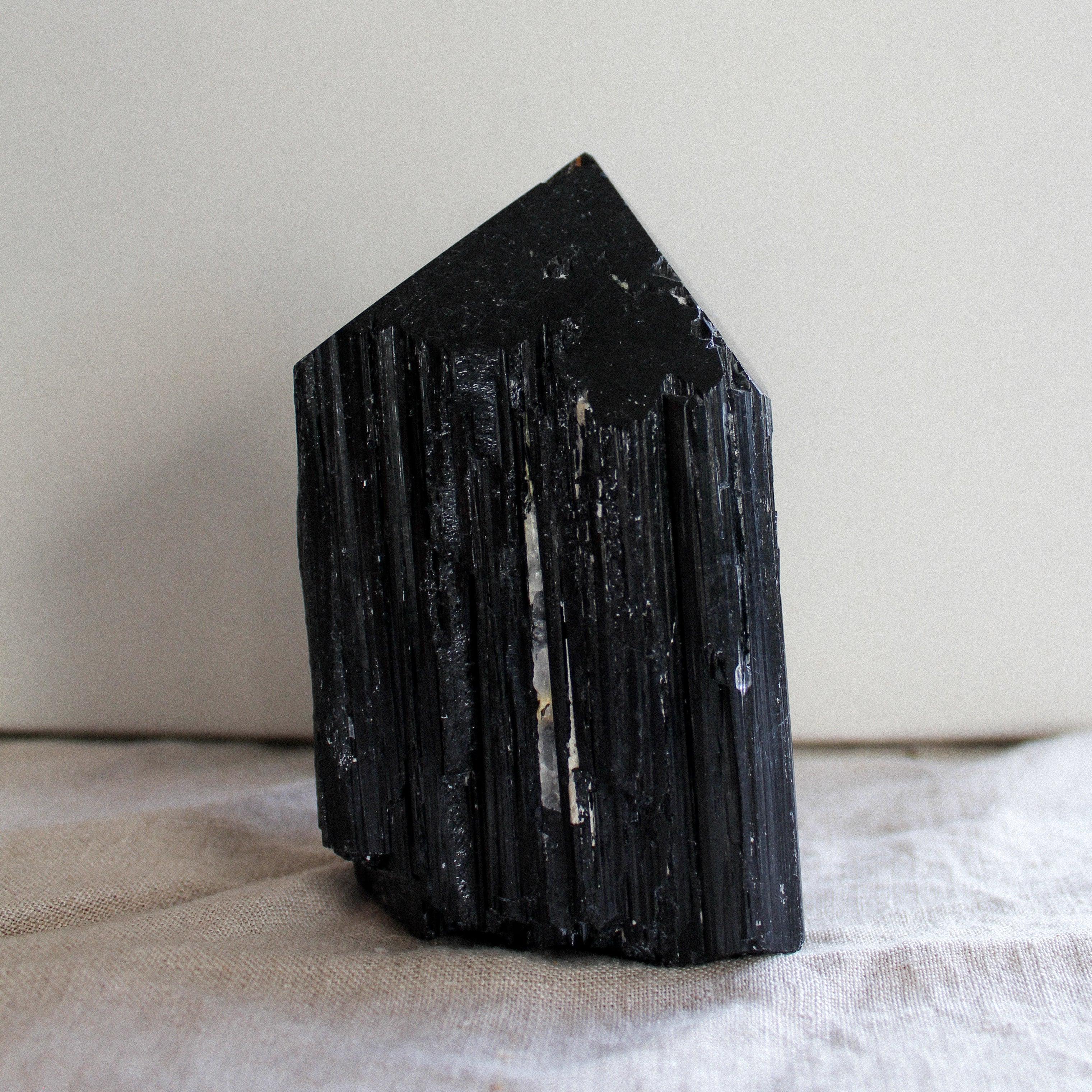 TOWER POINT - BLACK TOURMALINE