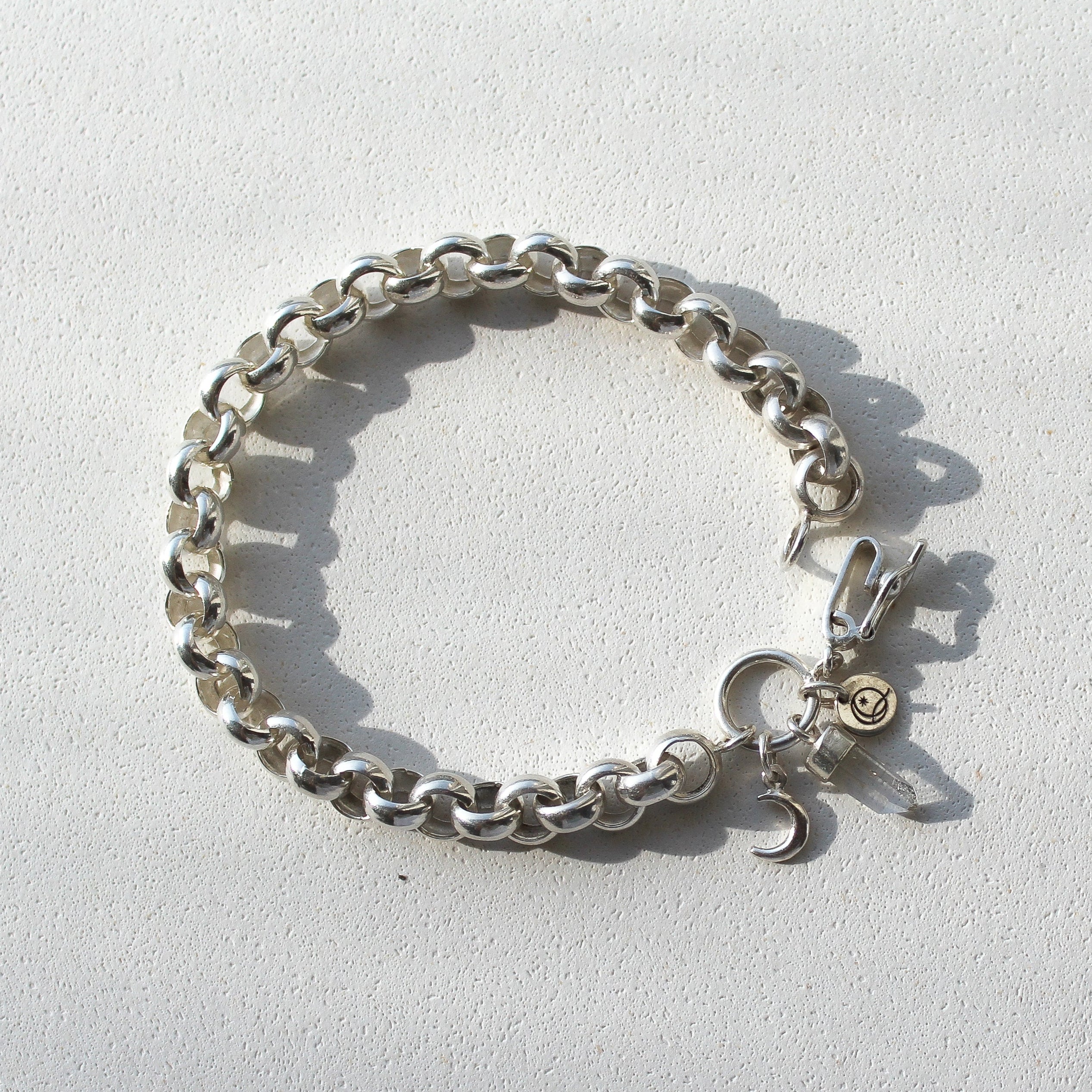 CHUNKY CHARM BRACELET - CRYSTAL QUARTZ (SILVER)