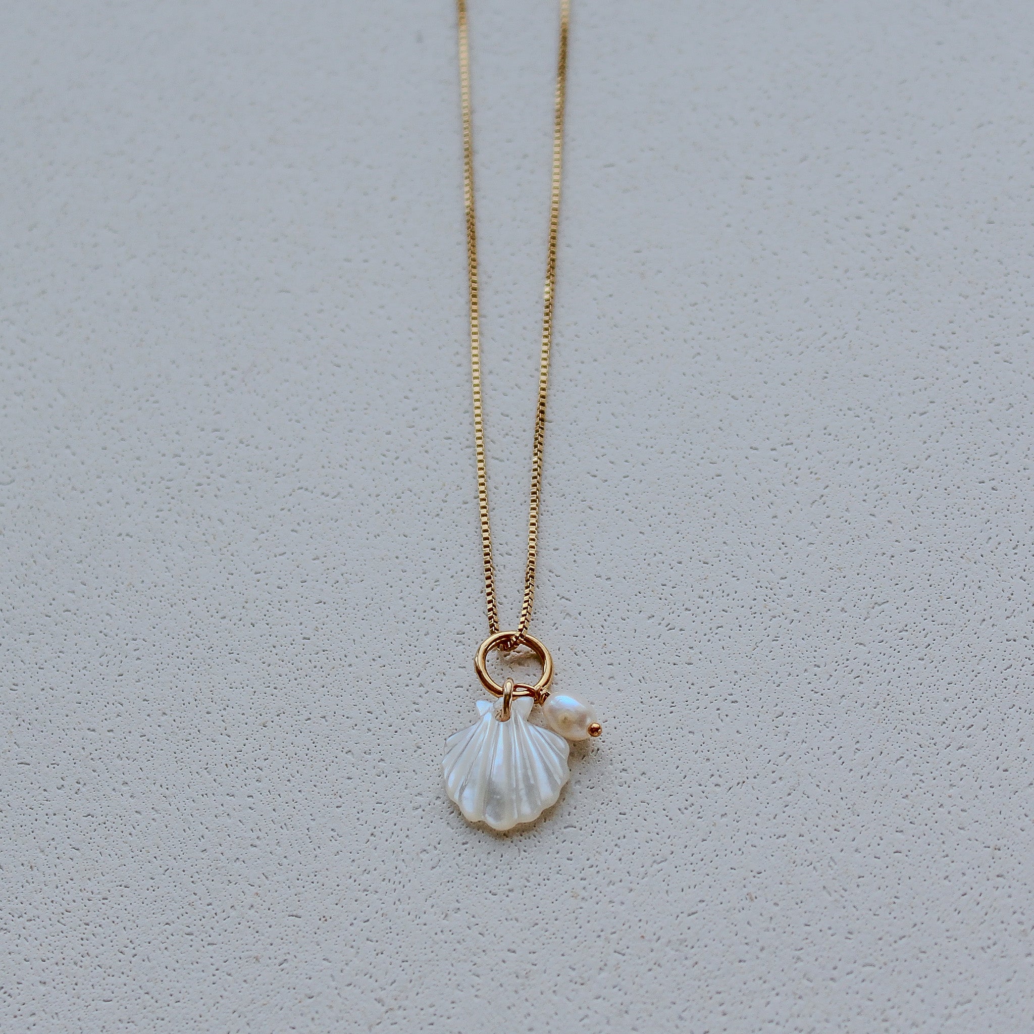 SIREN NECKLACE - MOTHER OF PEARL & PEARL (GOLD-FILLED)