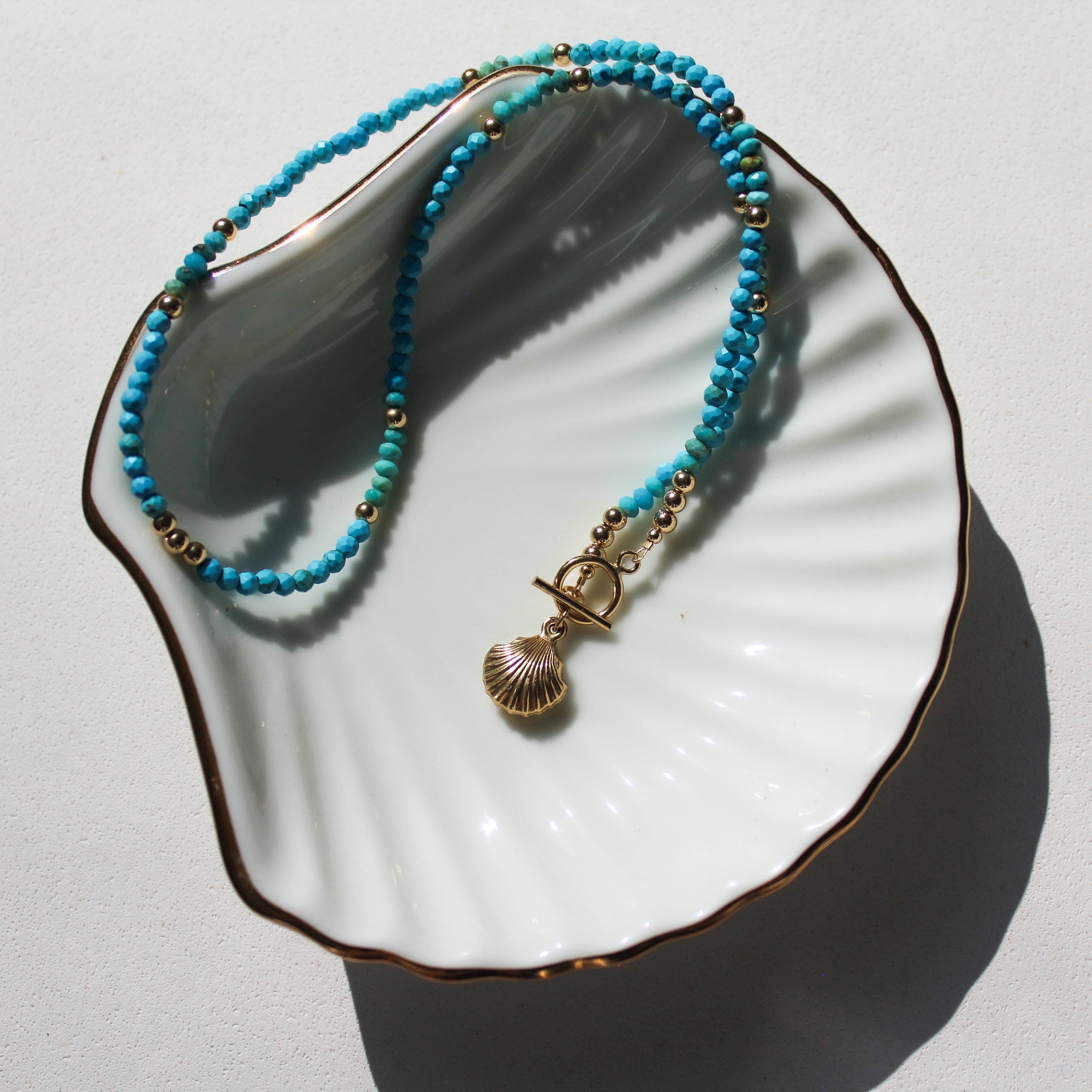 MAGIC SHELL CHOKER - TURQUOISE (GOLD-FILLED)