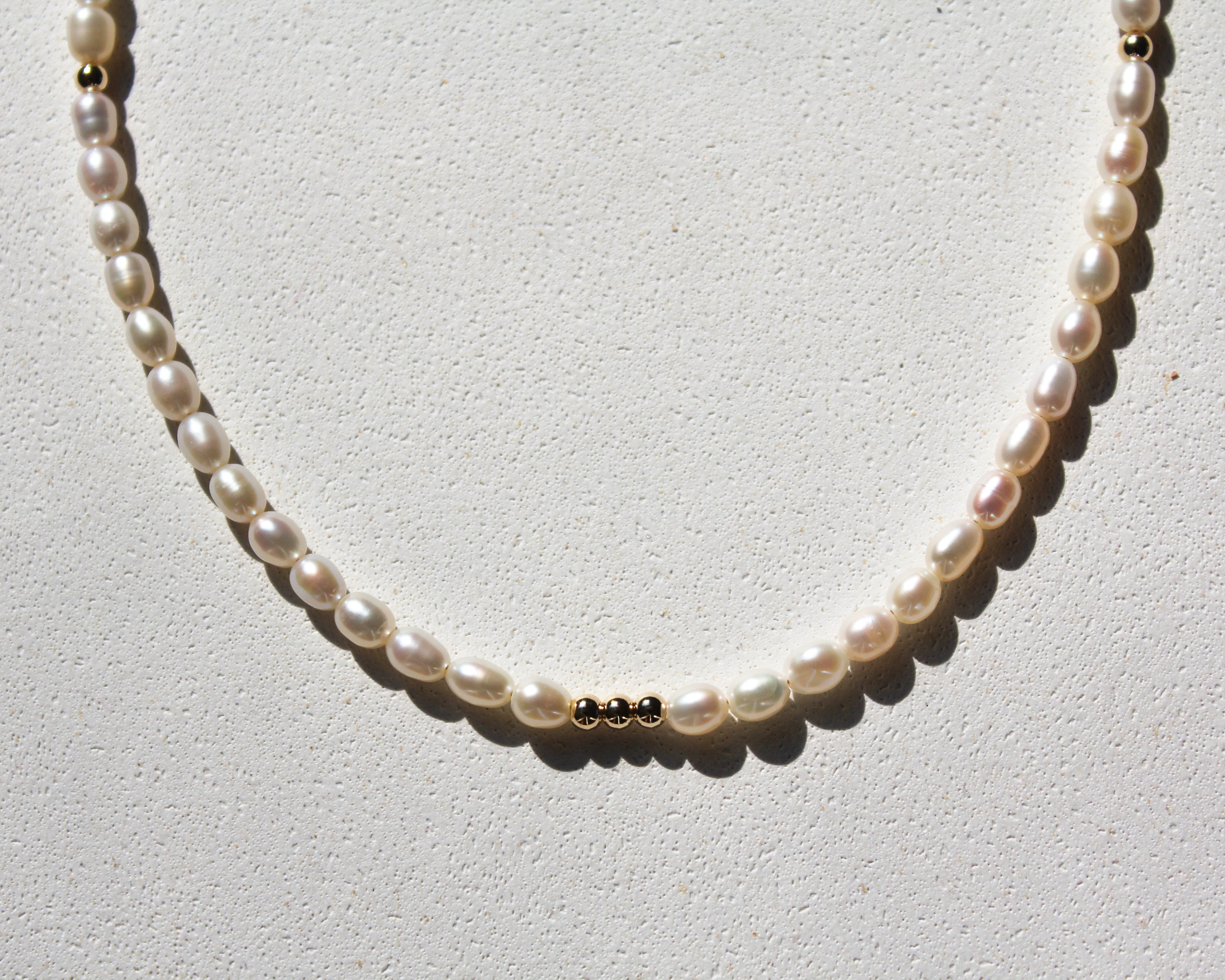 FRESHWATER PEARLS CHOKER - CLASSIC