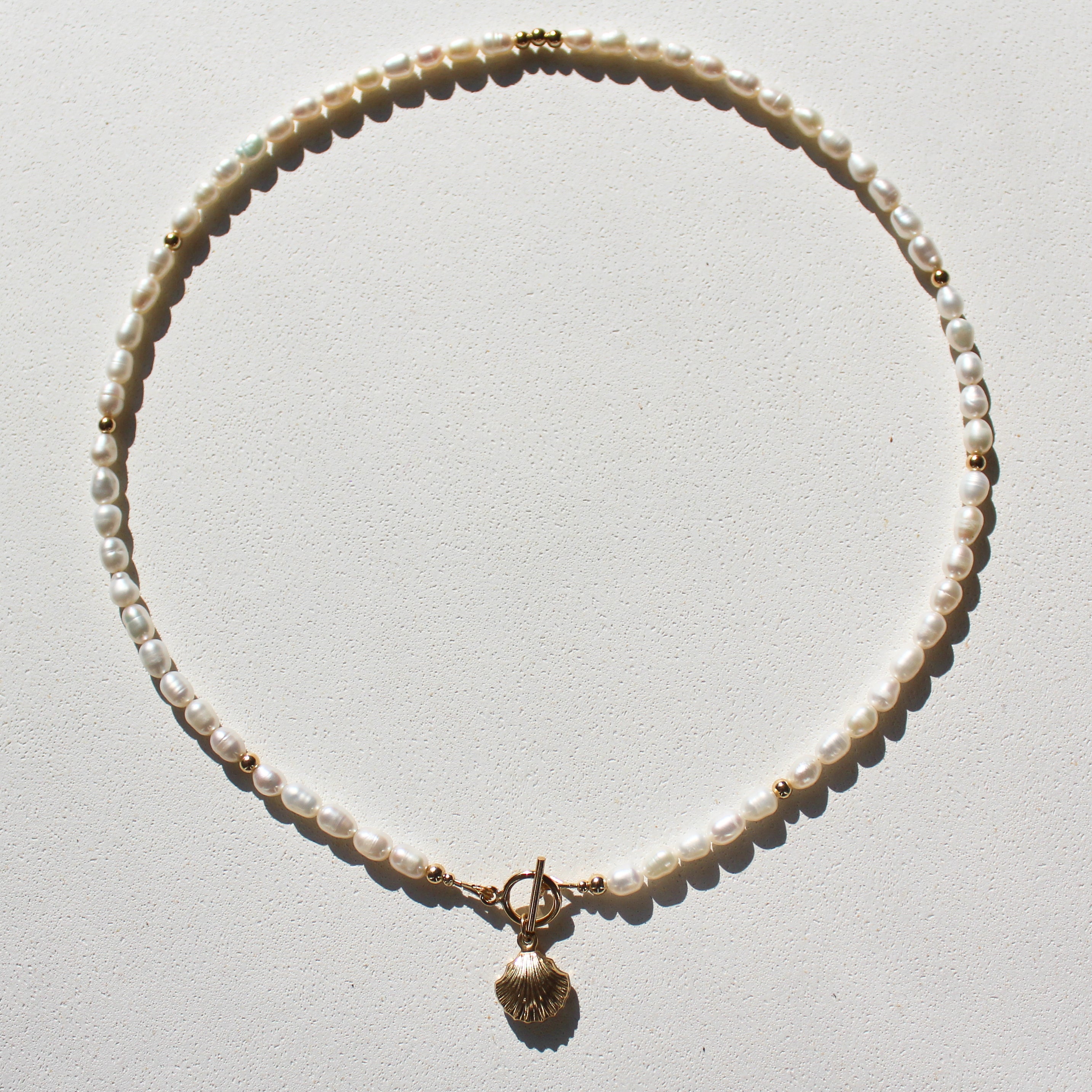FRESHWATER PEARLS CHOKER - MAGIC SHELL