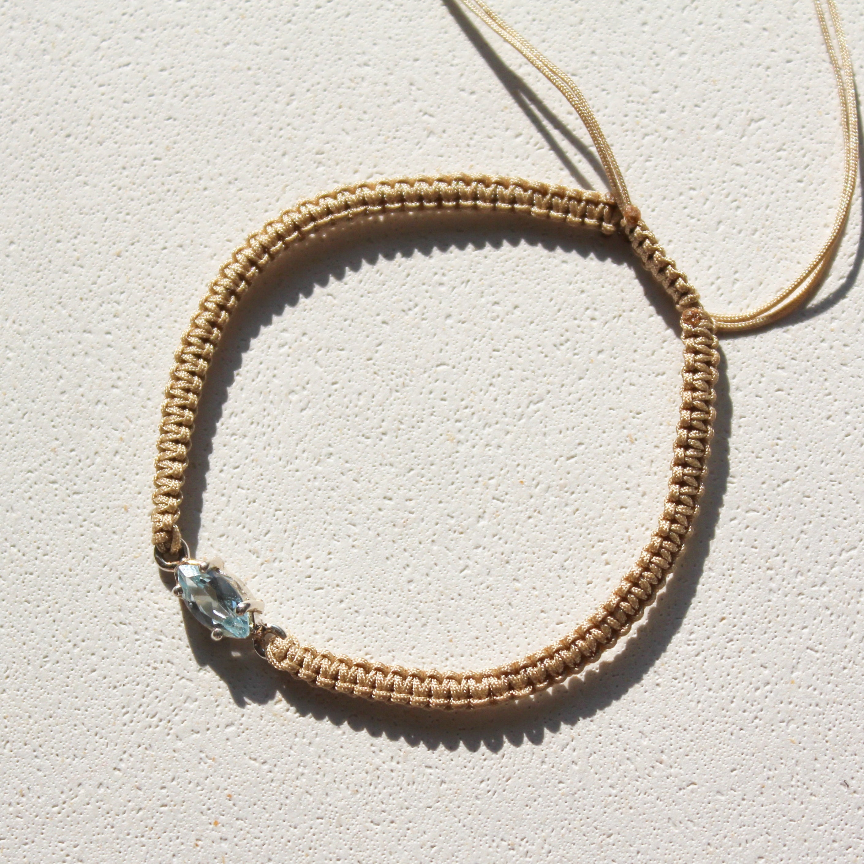 SIREN EYE MACRAMÉ BRACELET - BLUE TOPAZ (SILVER)