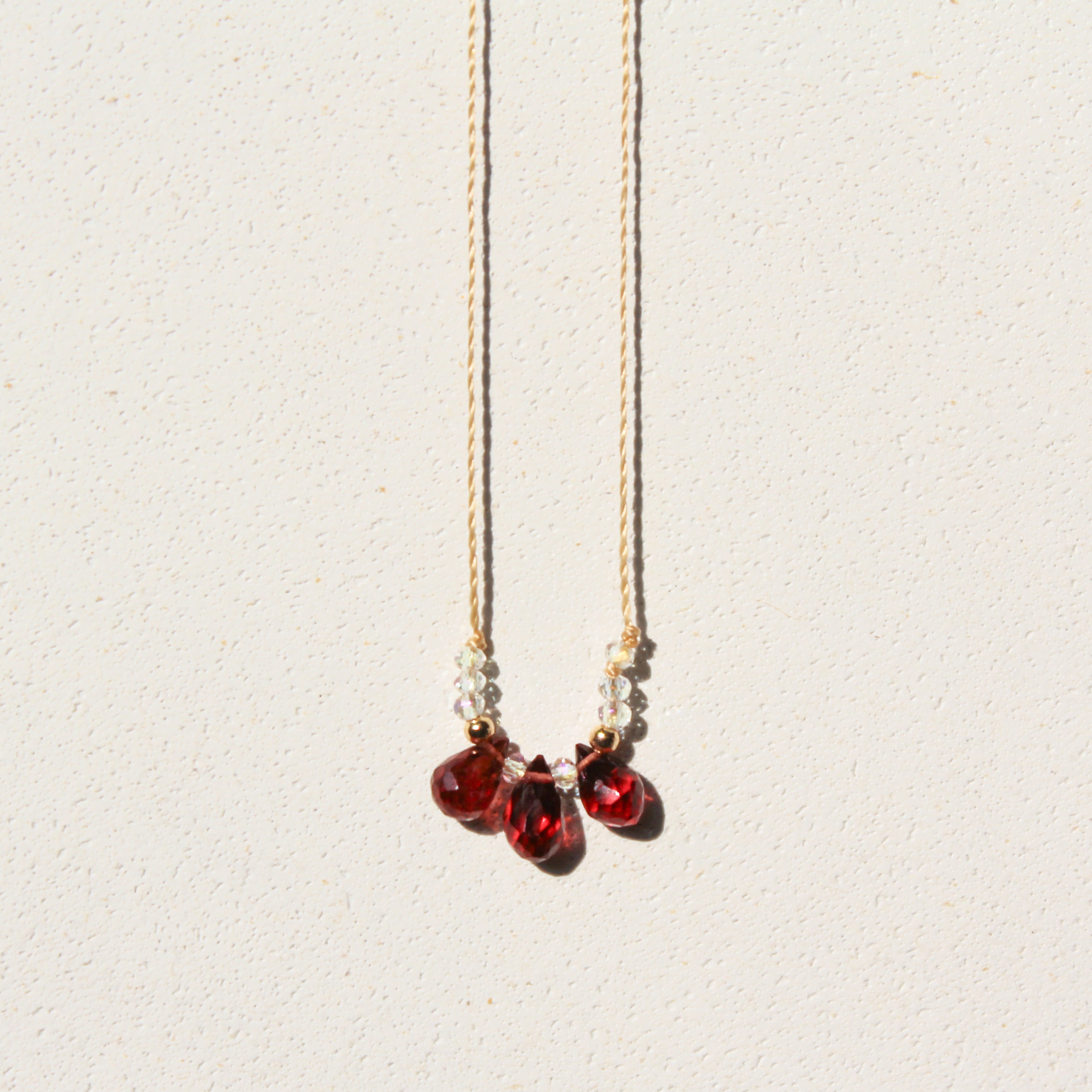 LITTLE DROPS - RED GARNET