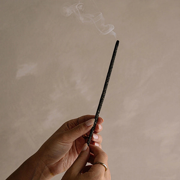 INCENSE STICK - CINNAMON (HAND-ROLLED)
