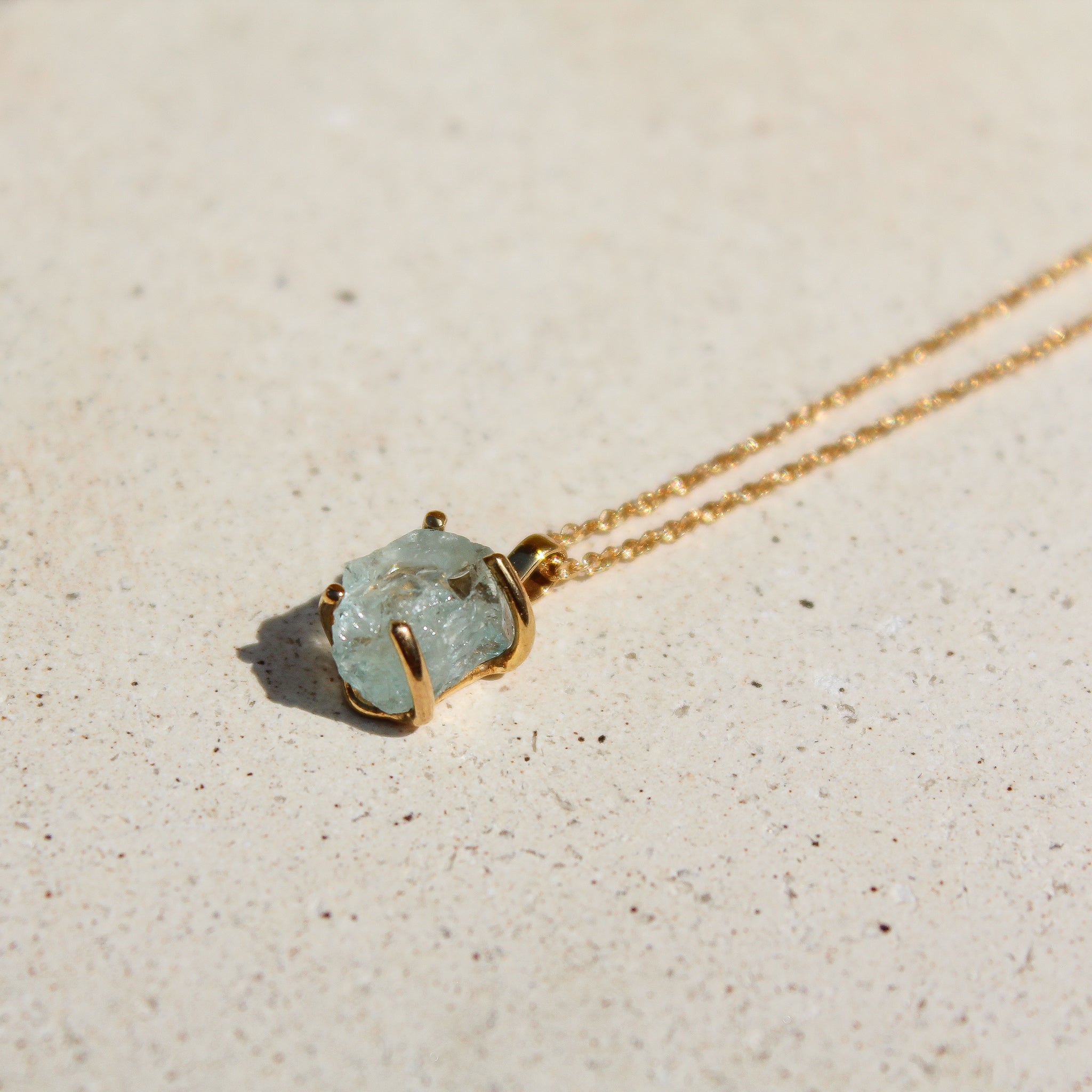 LITTLE CHARM NECKLACE - AQUAMARINE (GOLD PLATED)