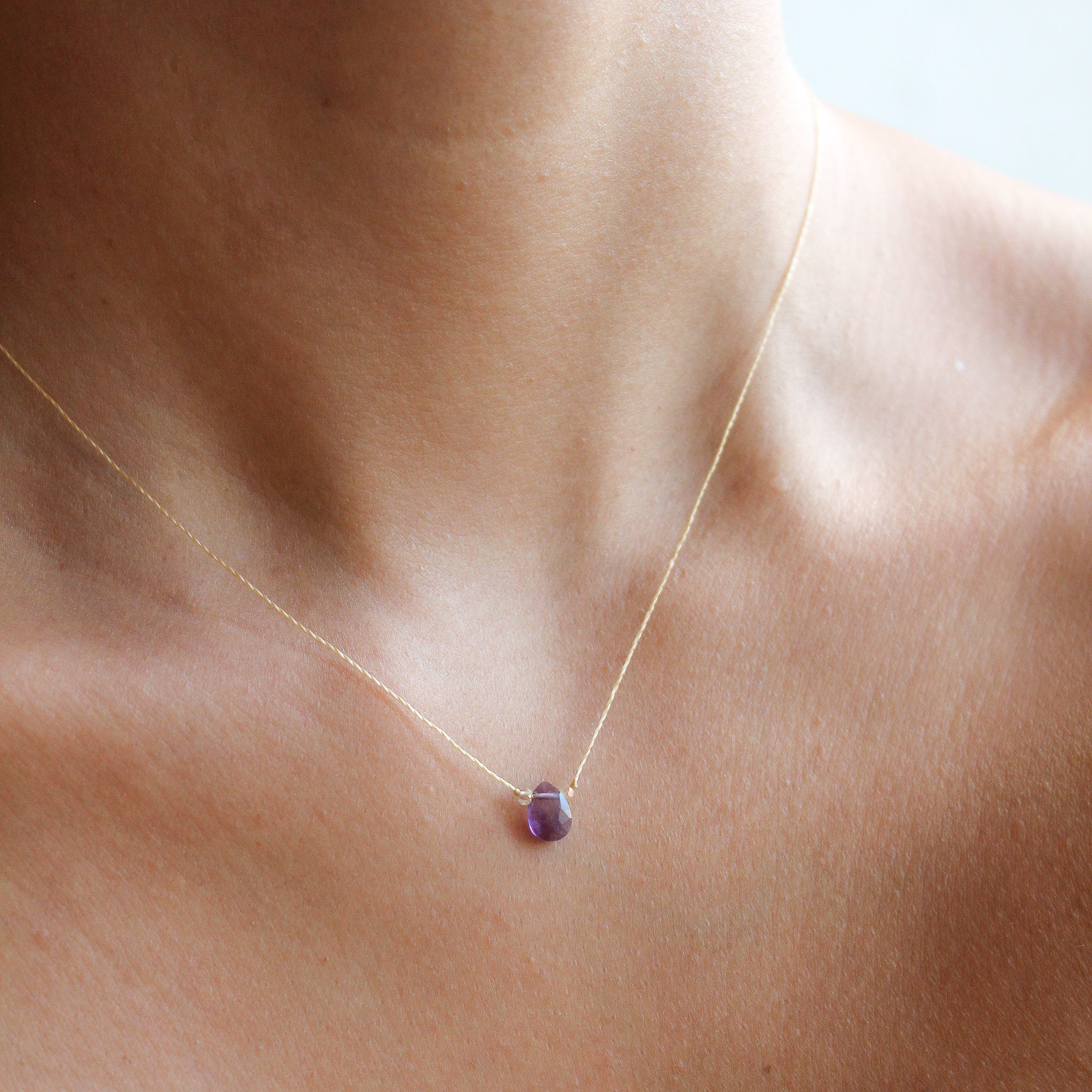 THREAD NECKLACE - AMETHYST