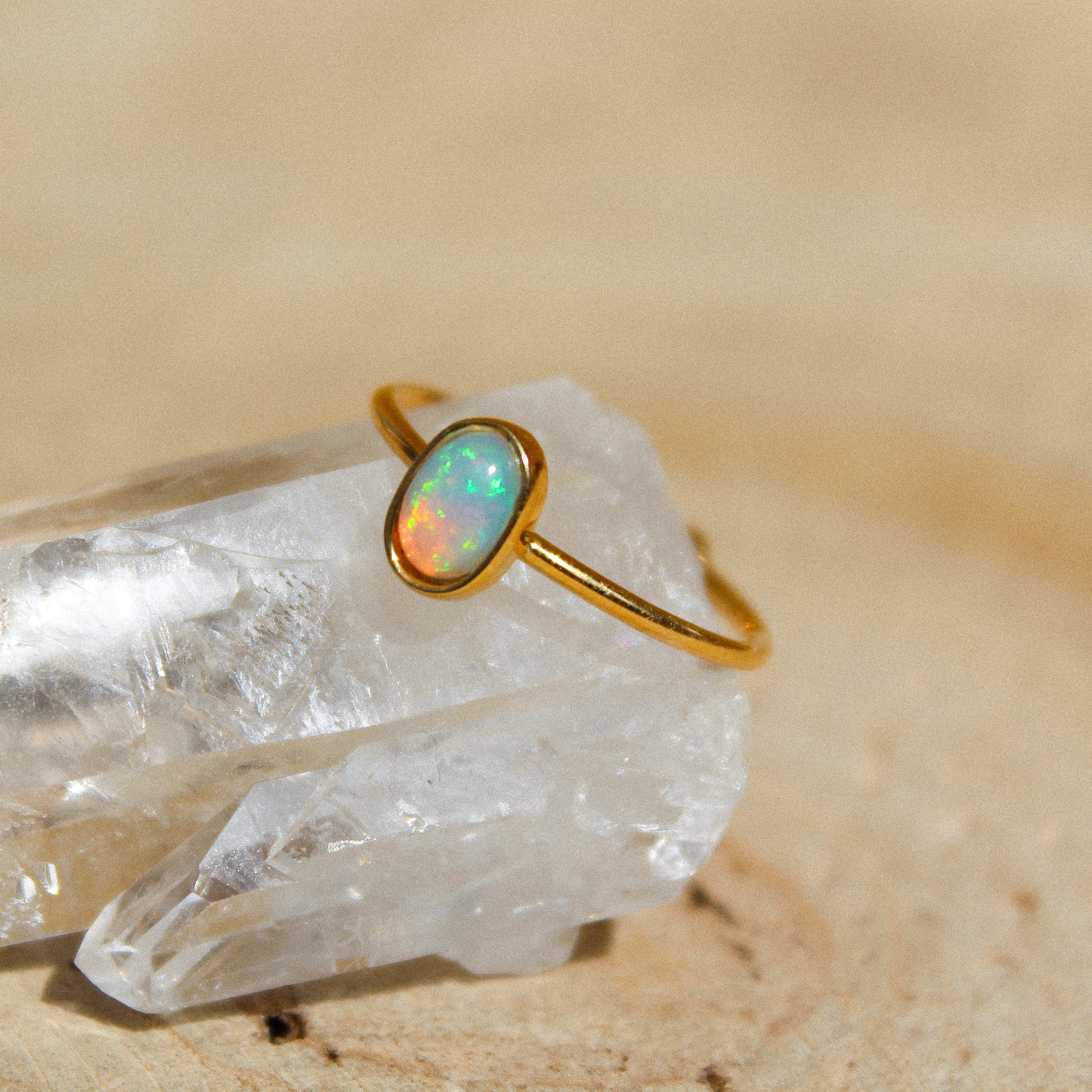 Oval ring - Ethiopian Opal (Gold plated)